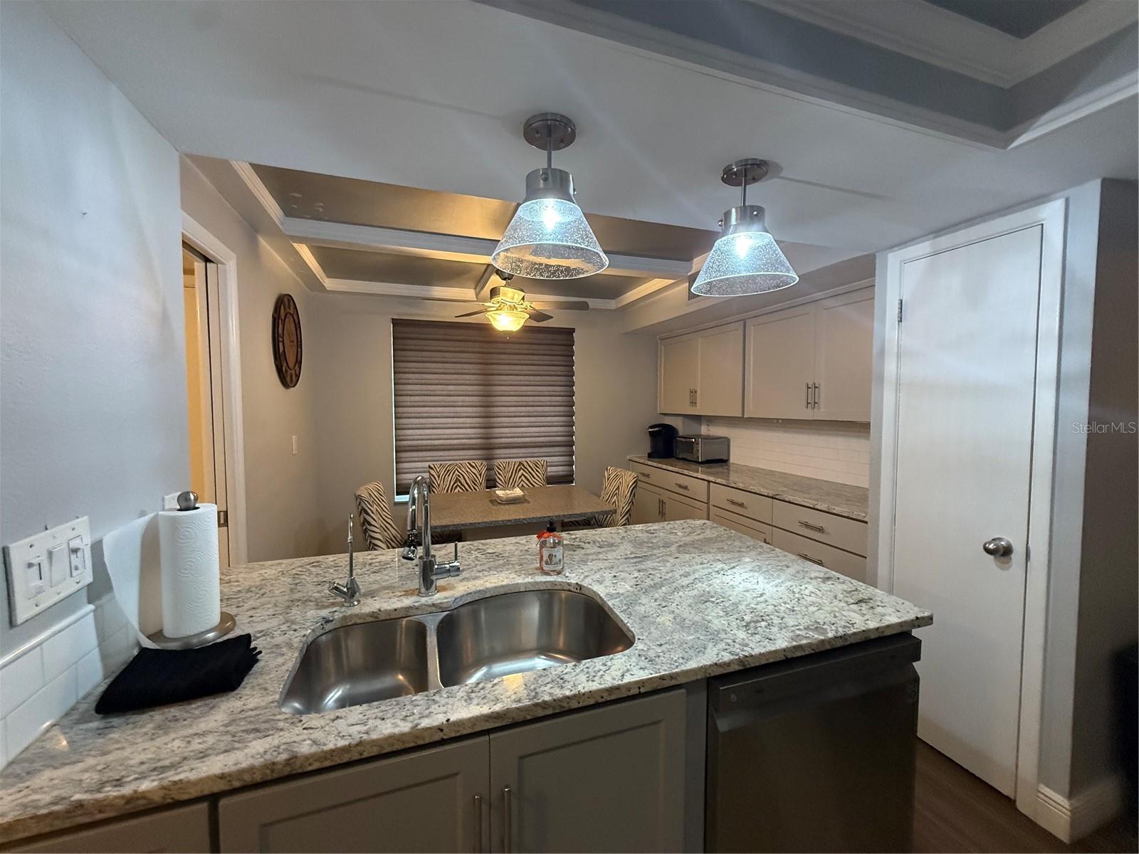 13618 GREENFIELD DR #401, TAMPA, FL, 33618