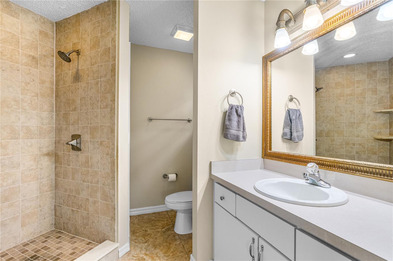 633 CLAIRMONT LN, SOUTH DAYTONA, FL, 32119