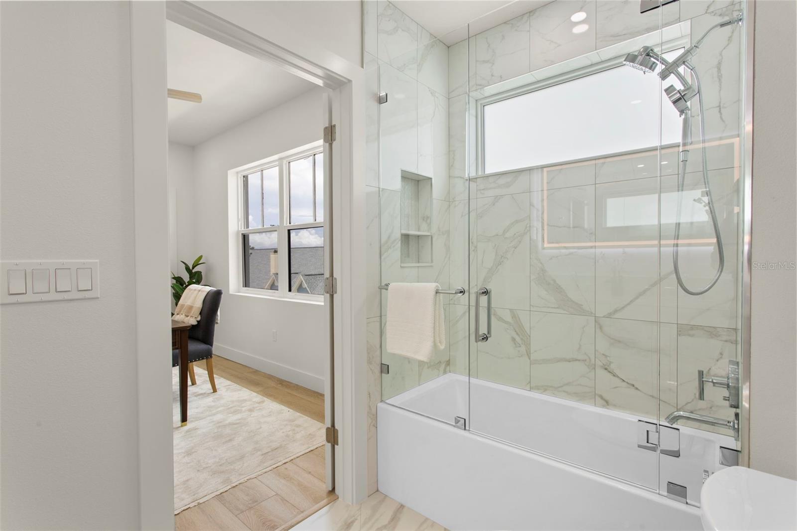 TB8415063 Property Photo