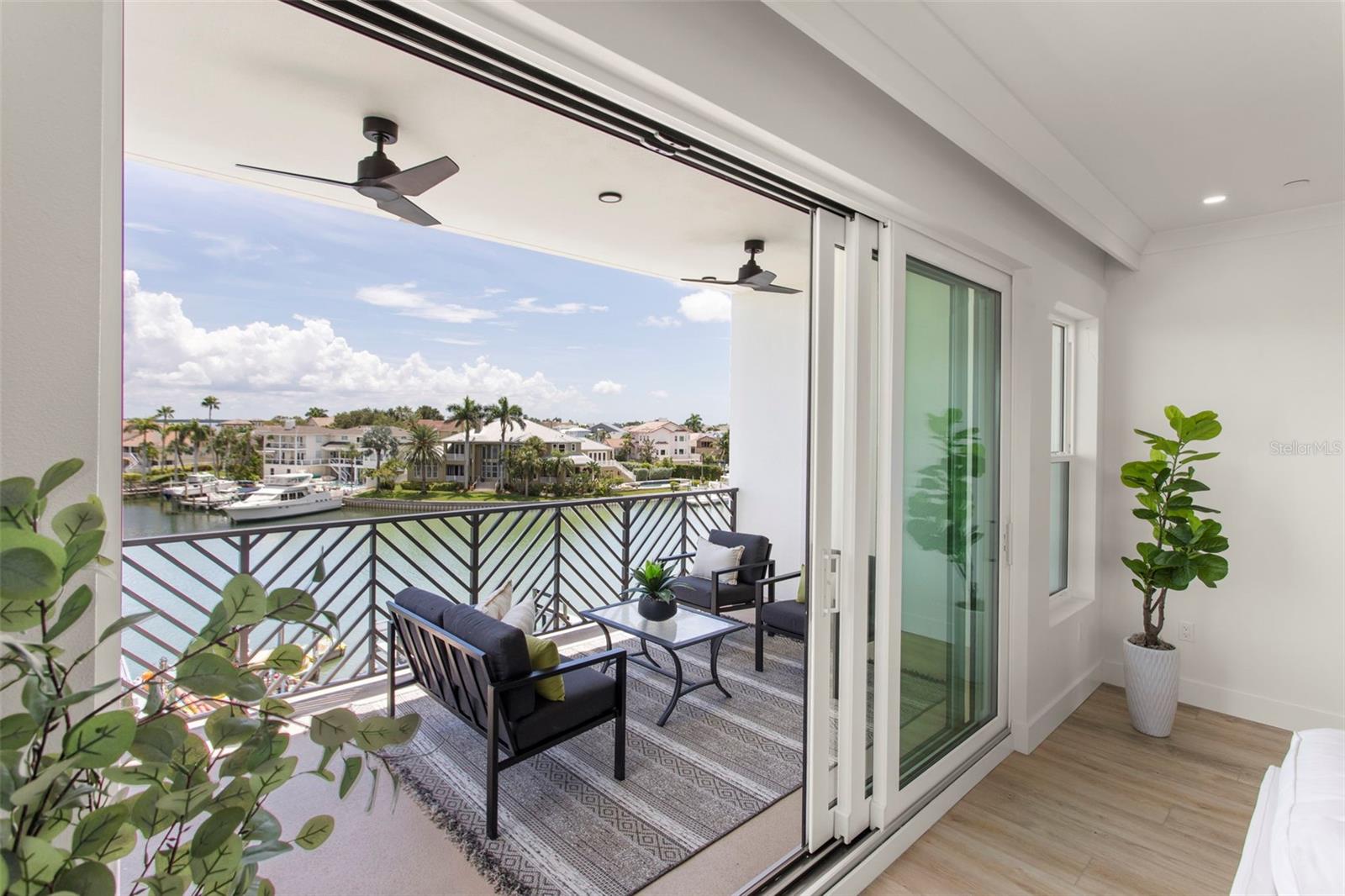 TB8415063 Property Photo