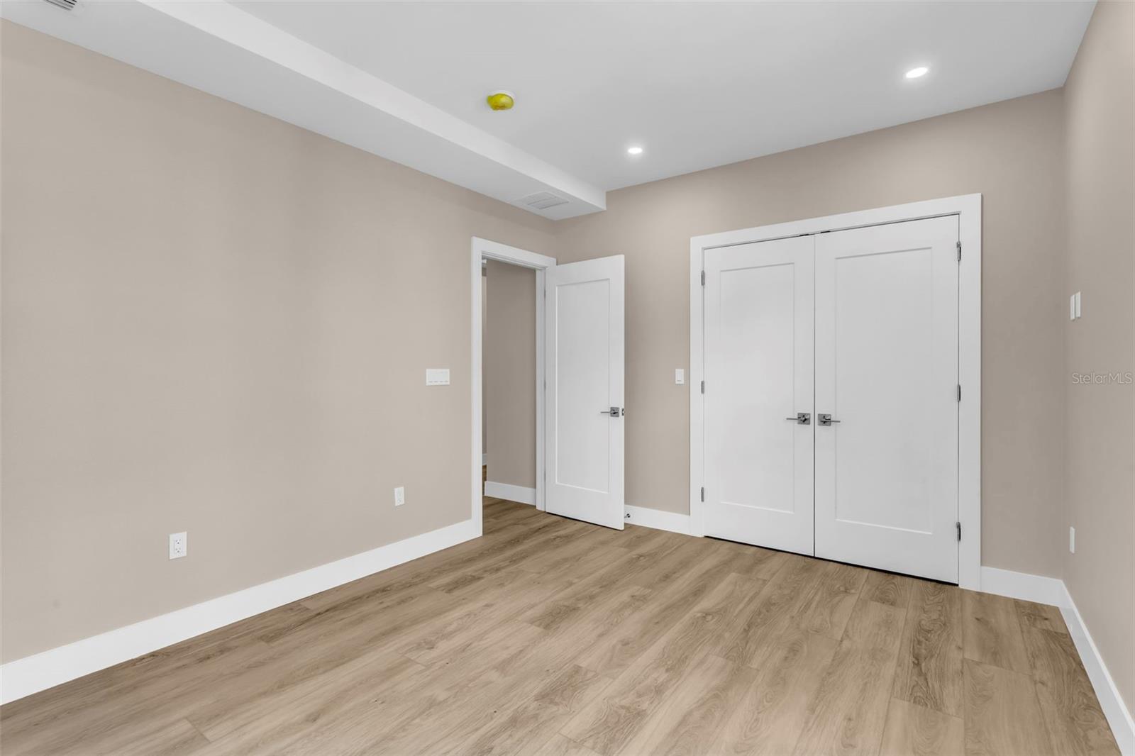 Bedroom 4 w/ensuite bathroom