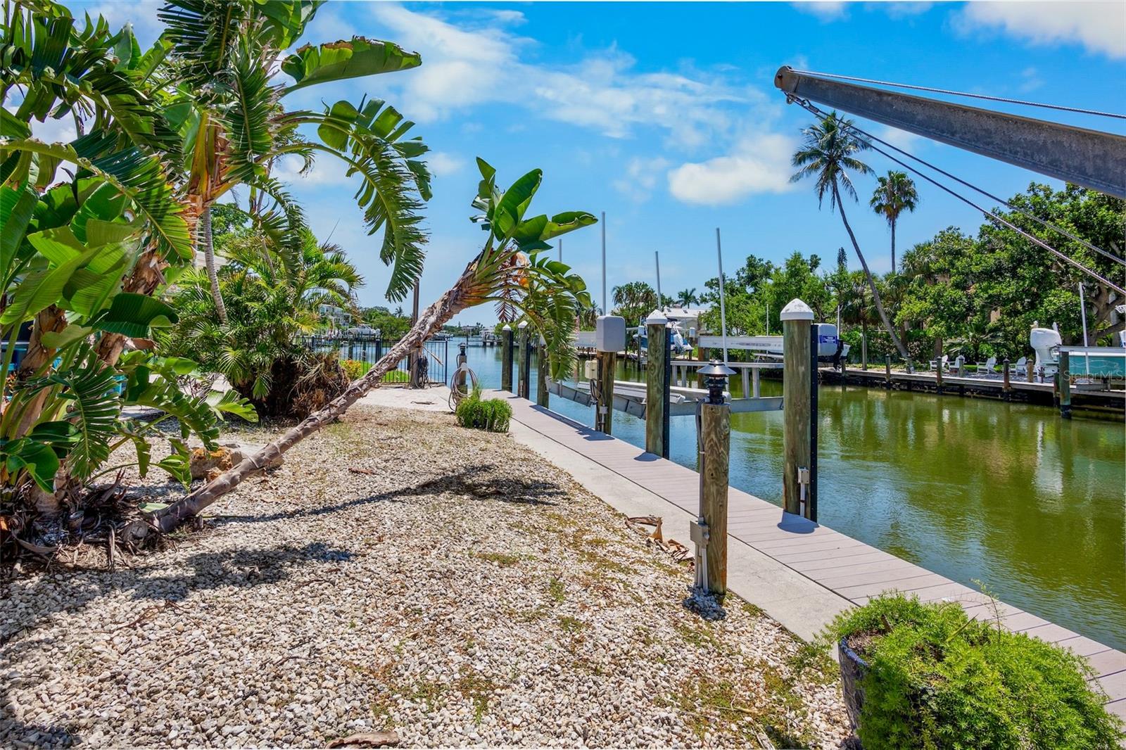 A4661294 Property Photo