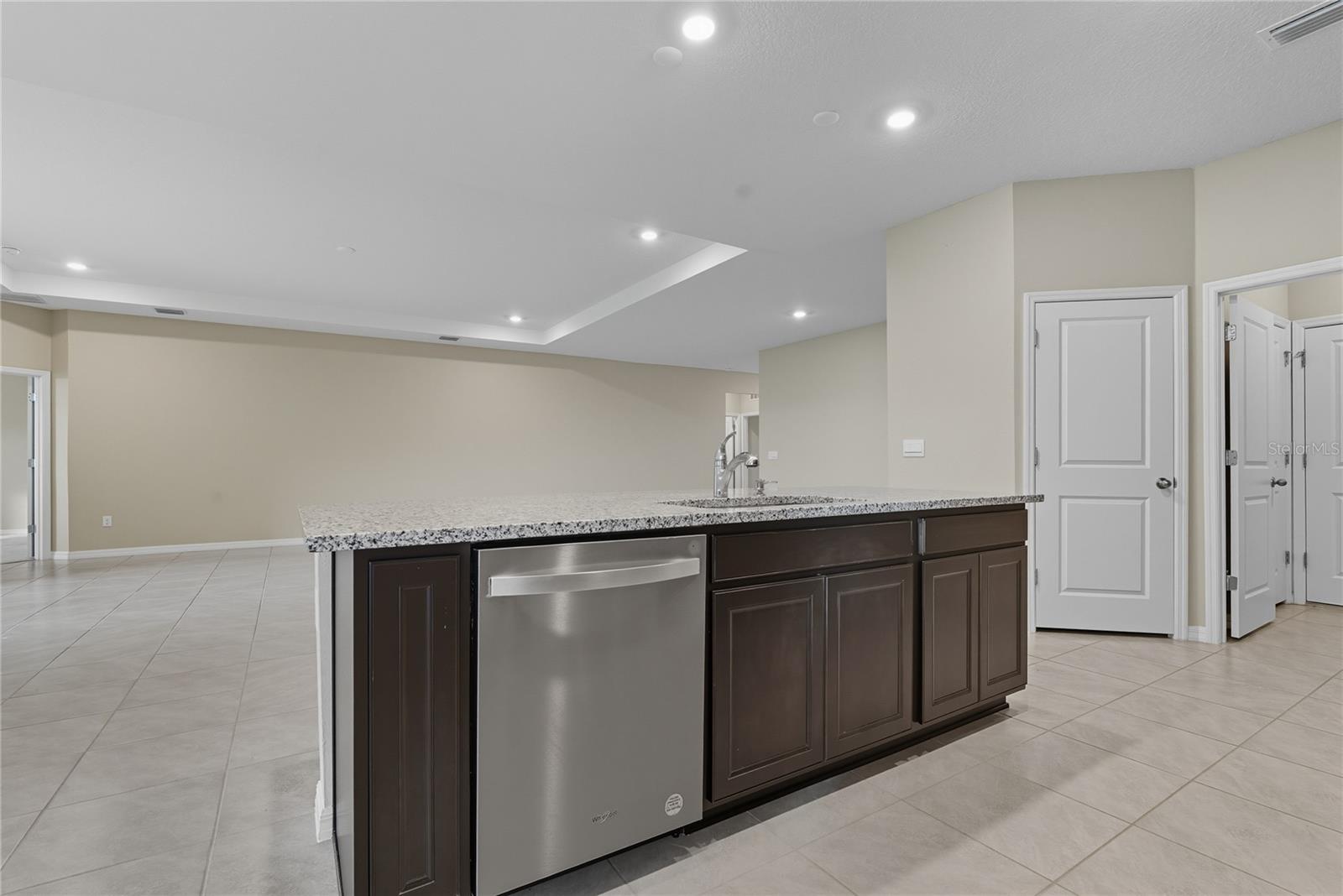 13811 WHISKEY DAISY DR, DADE CITY, FL, 33525