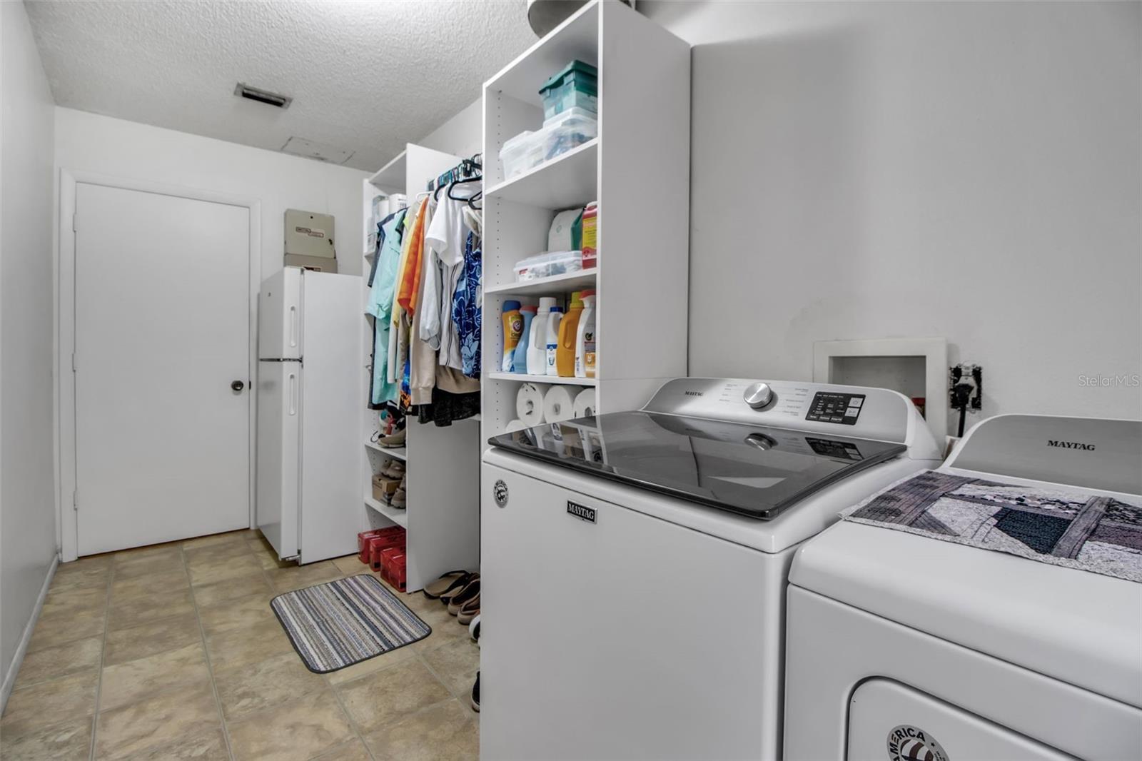 A4661308 Property Photo