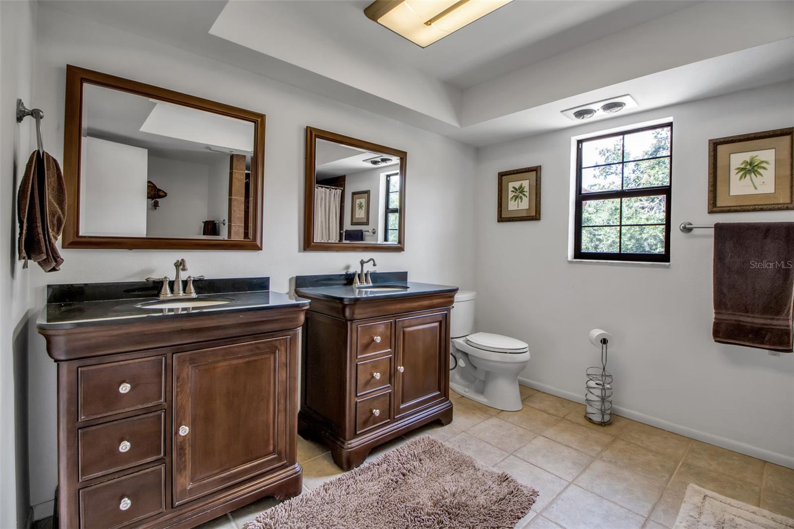 A4661308 Property Photo