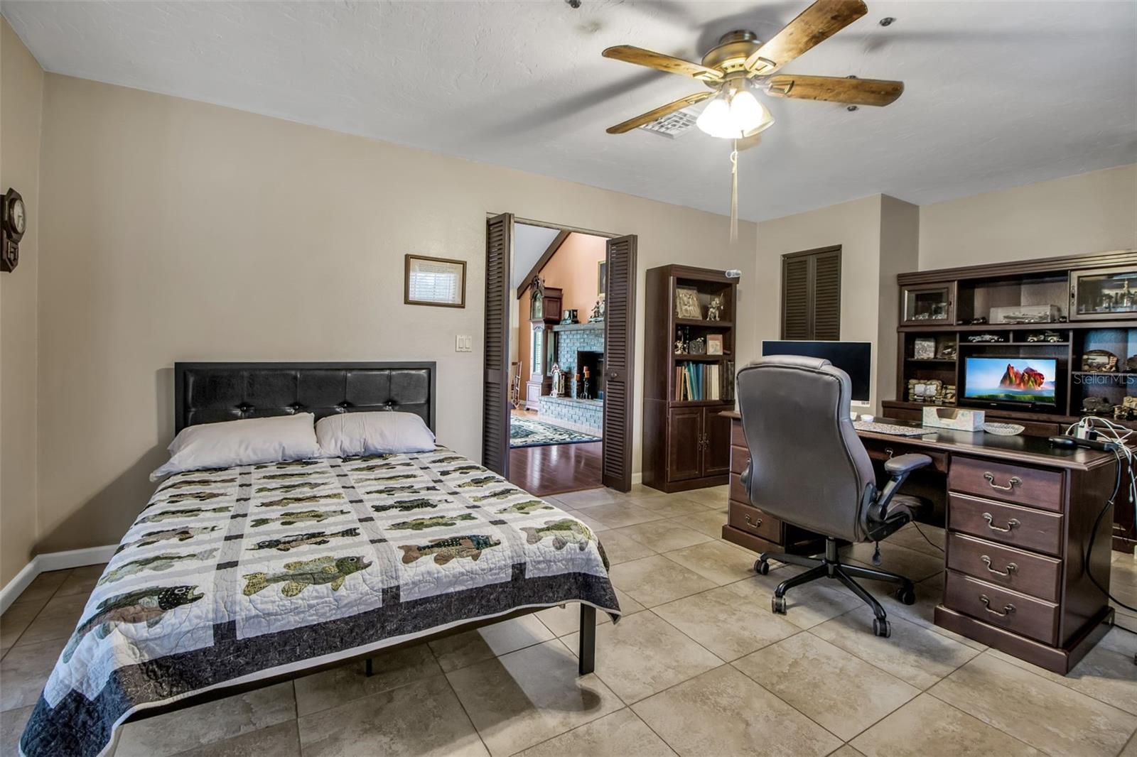 A4661308 Property Photo