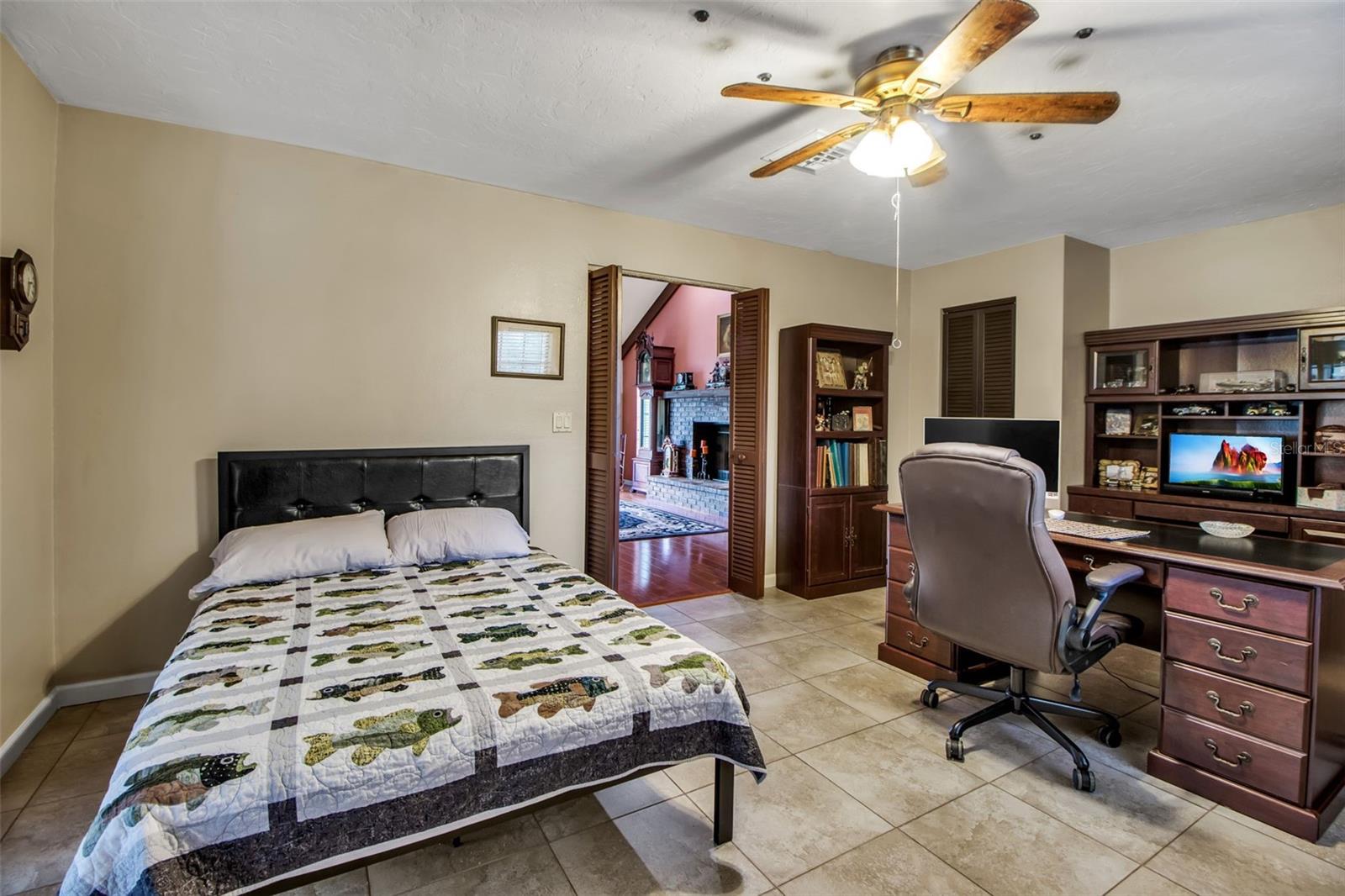 A4661308 Property Photo