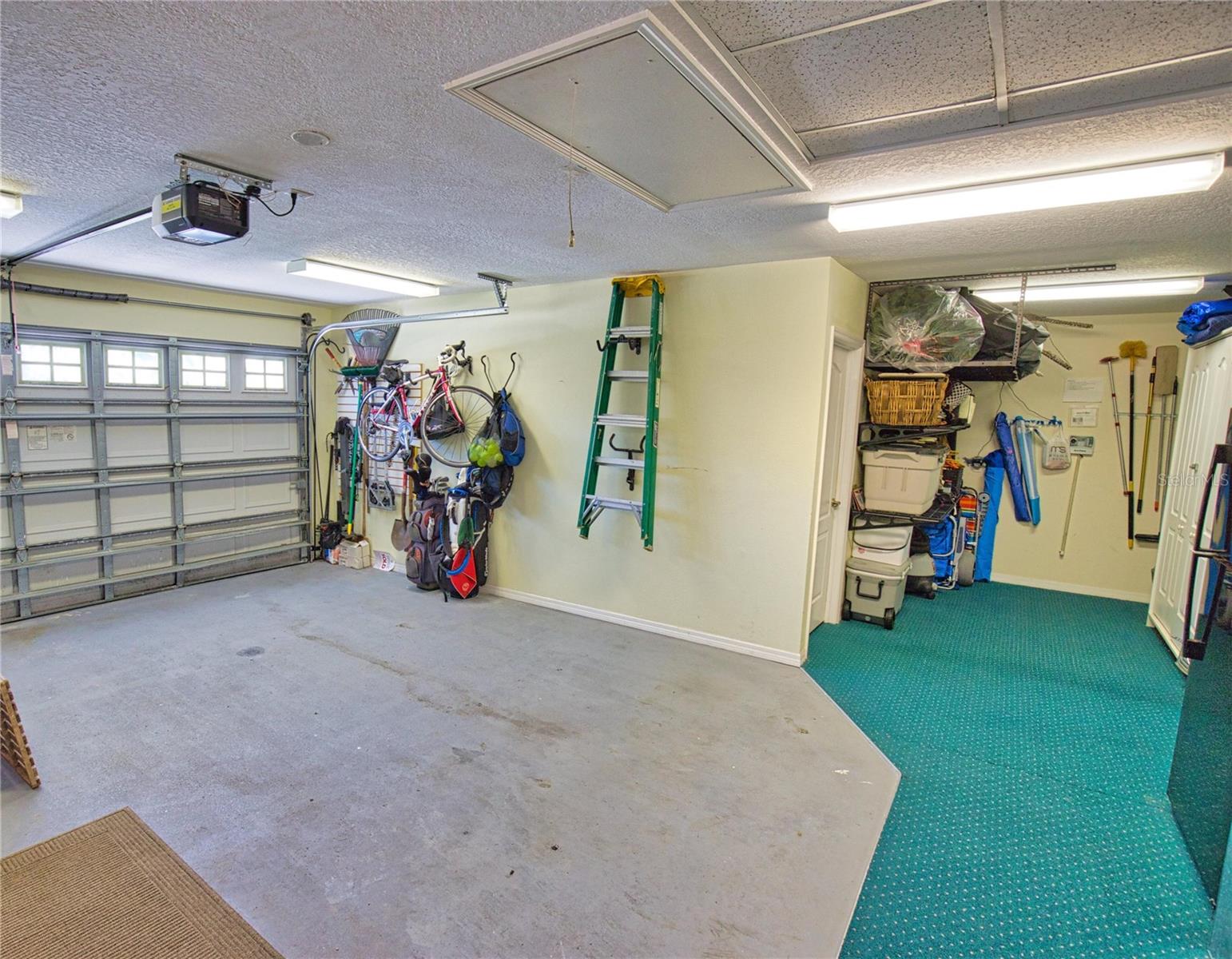 O6334005 Property Photo