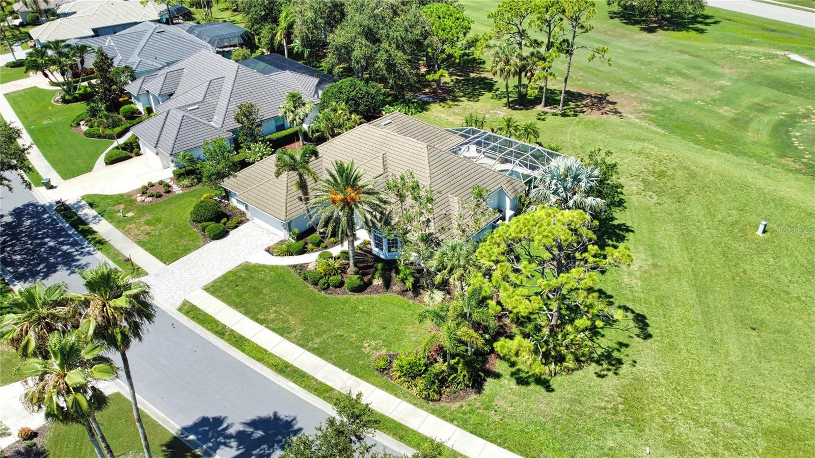 O6334005 Property Photo