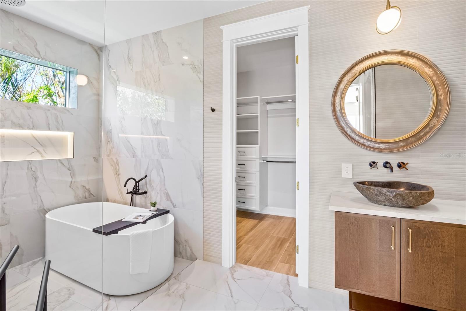 A4661311 Property Photo