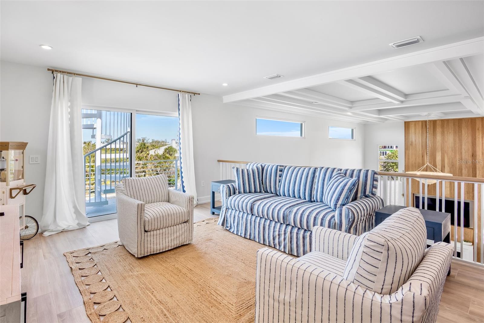 A4661311 Property Photo