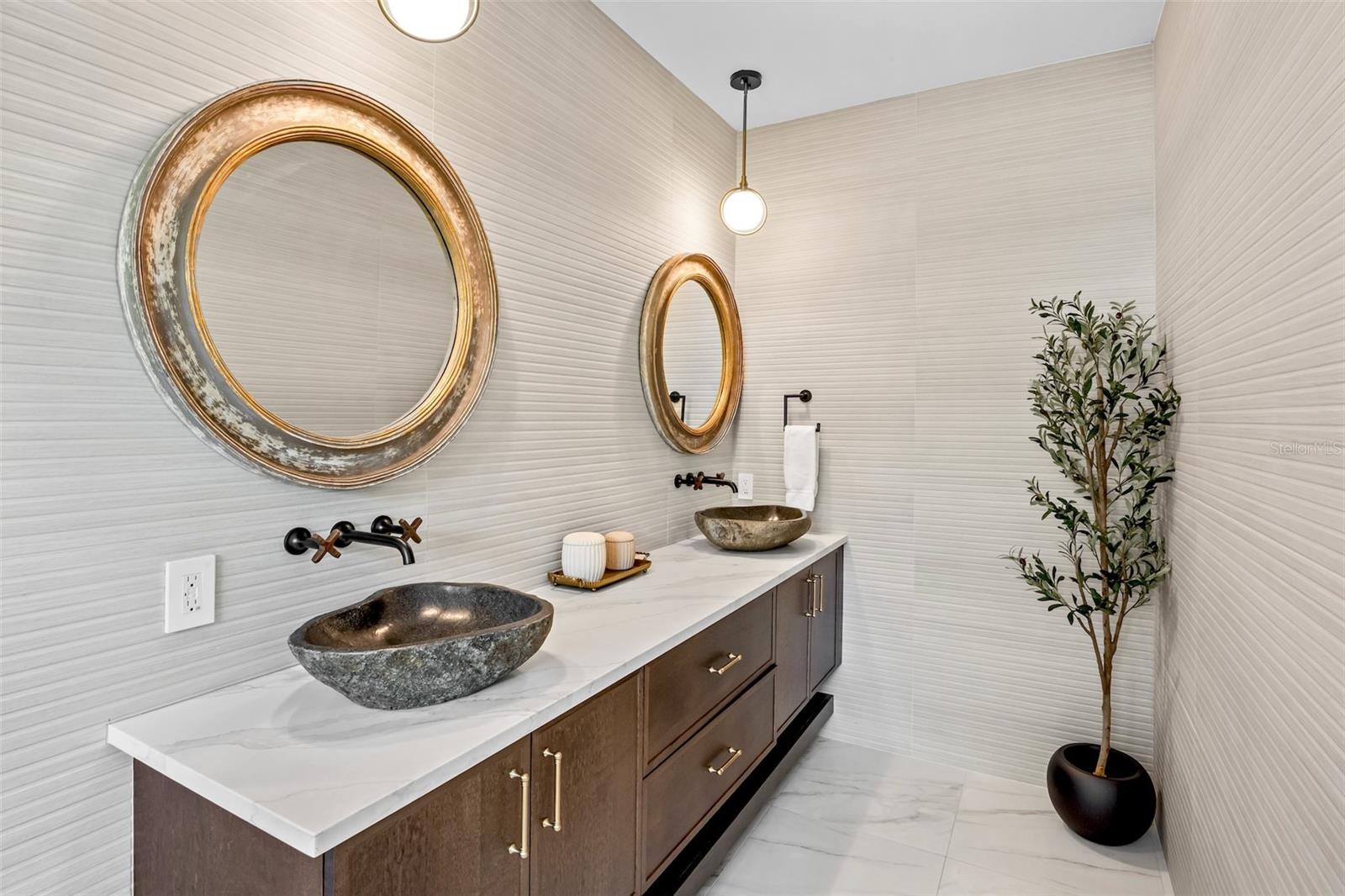 A4661311 Property Photo