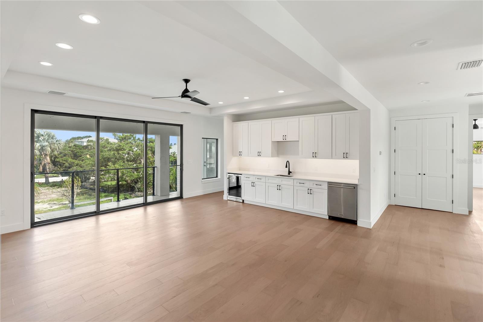 A4661312 Property Photo