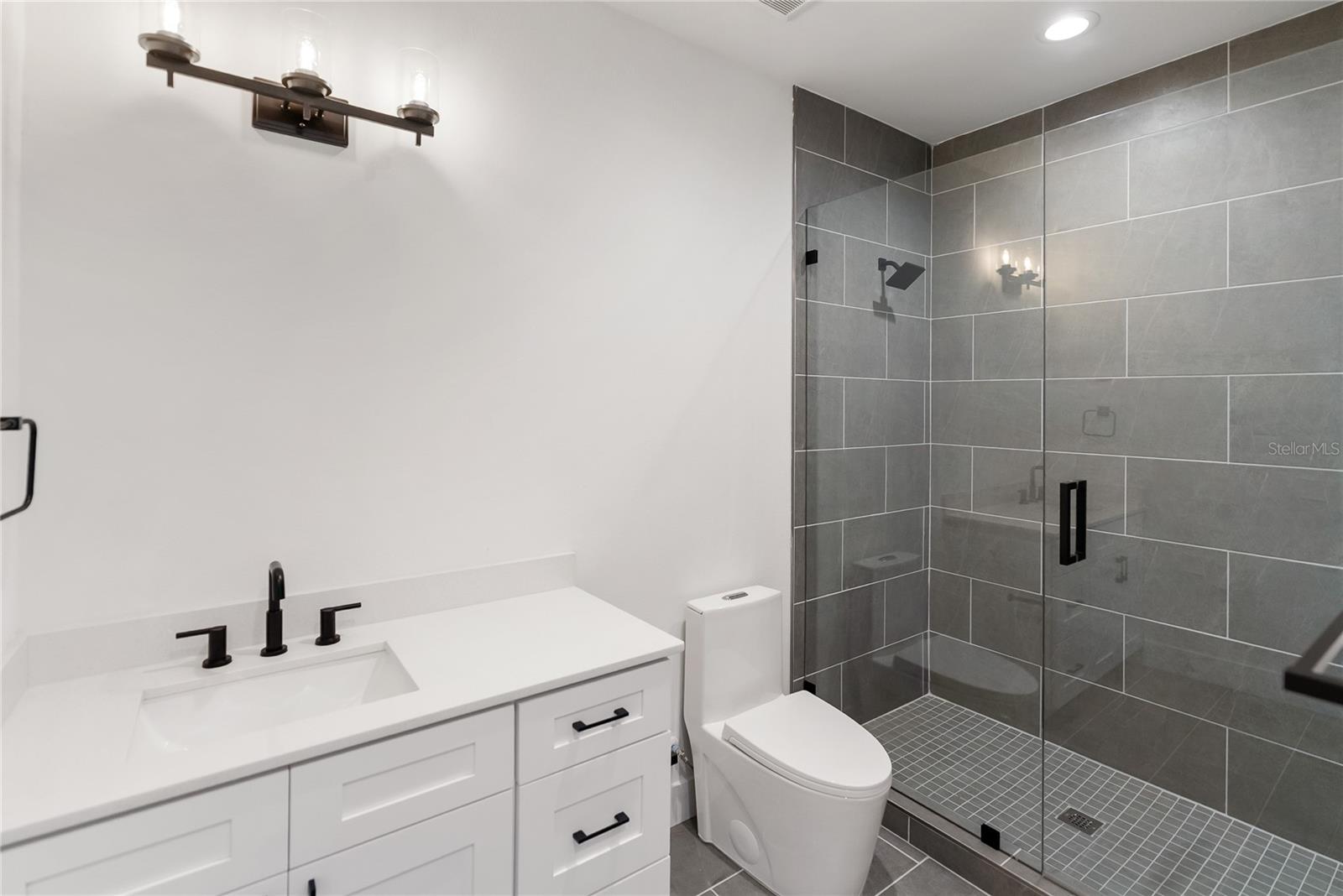 A4661312 Property Photo