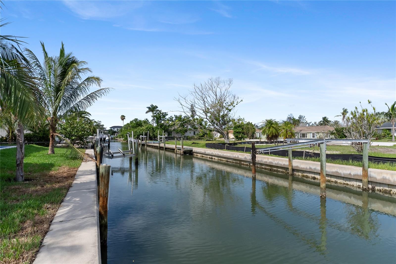 A4661312 Property Photo