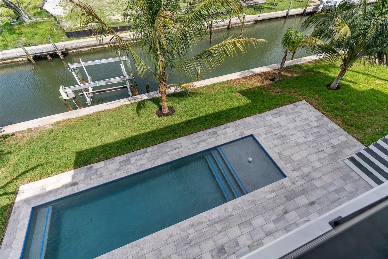 A4661312 Property Photo