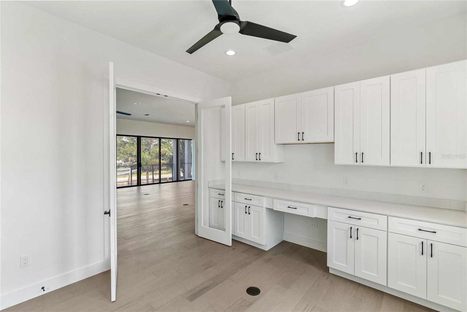 A4661312 Property Photo