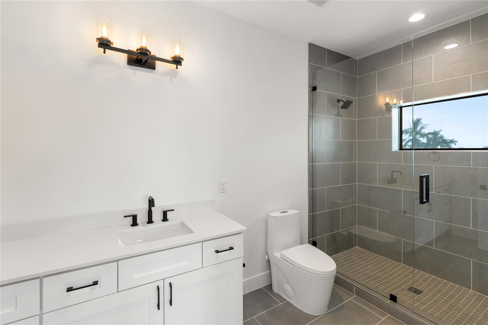 A4661312 Property Photo