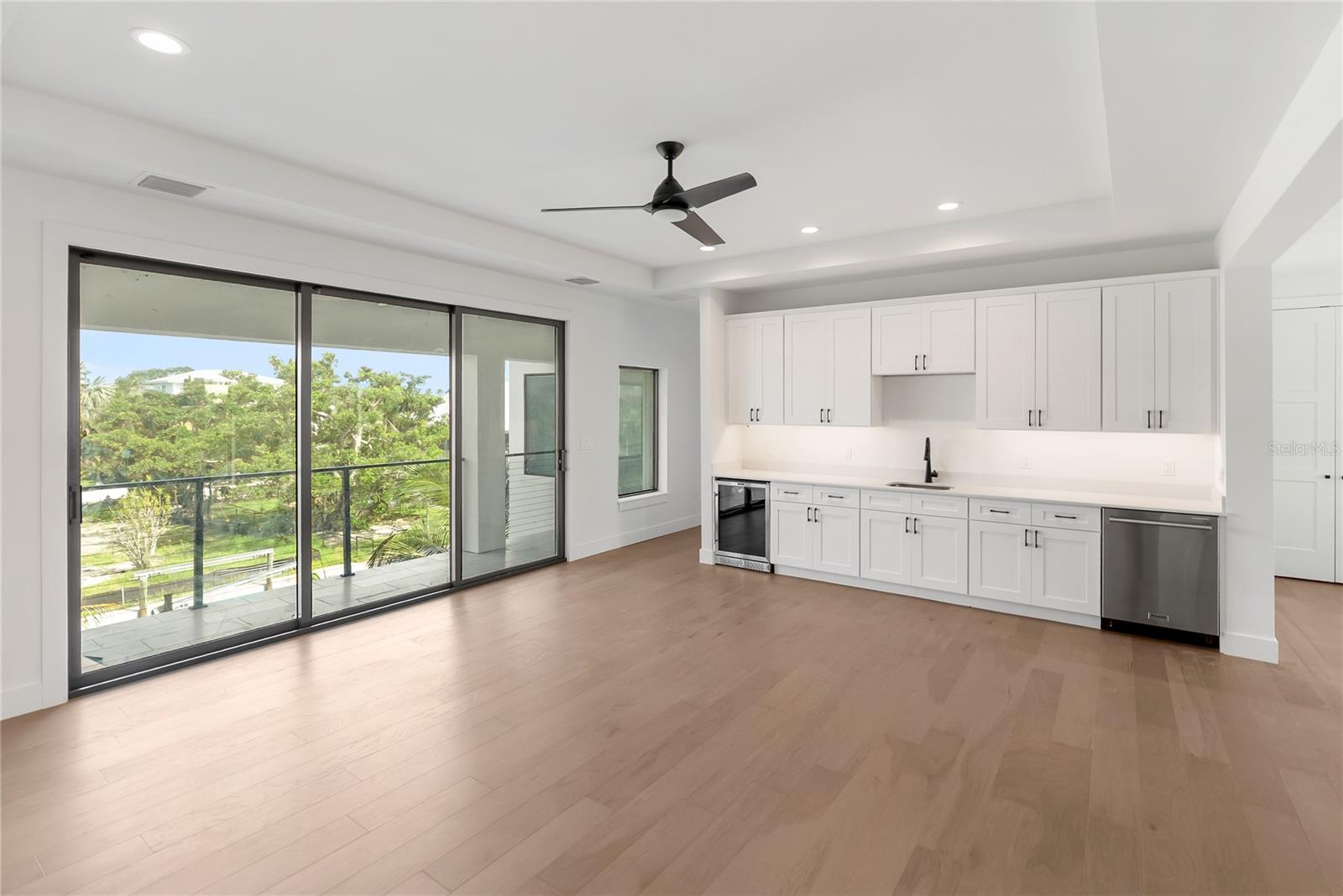 A4661312 Property Photo