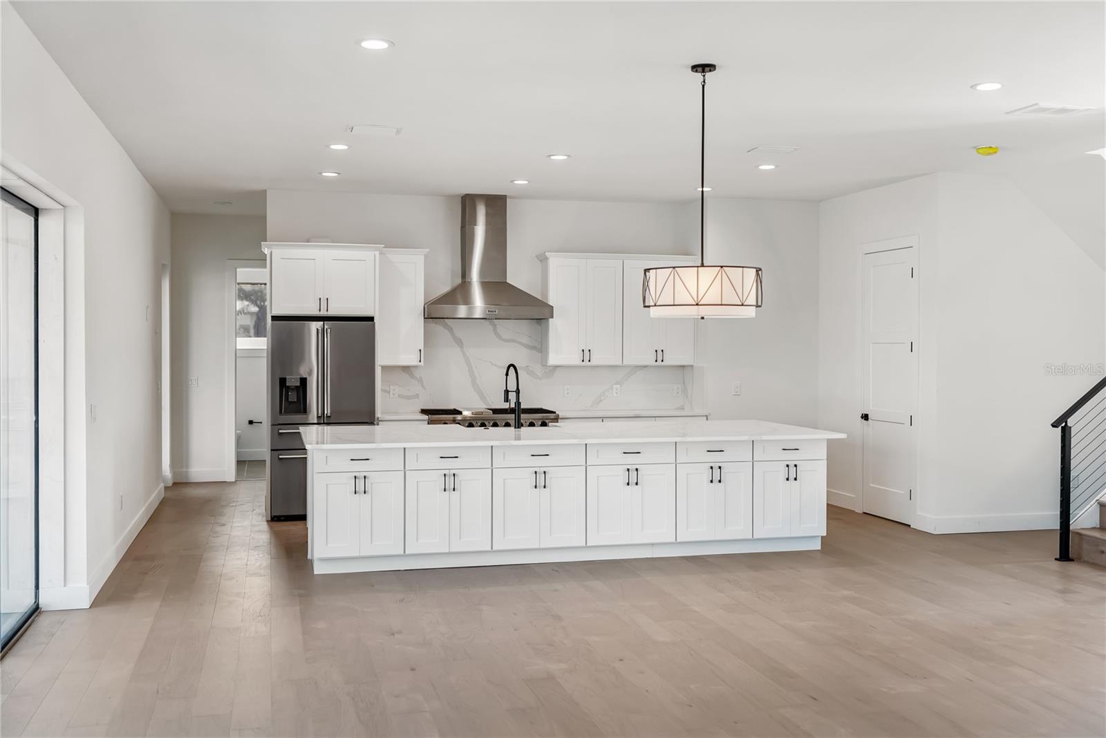 A4661312 Property Photo