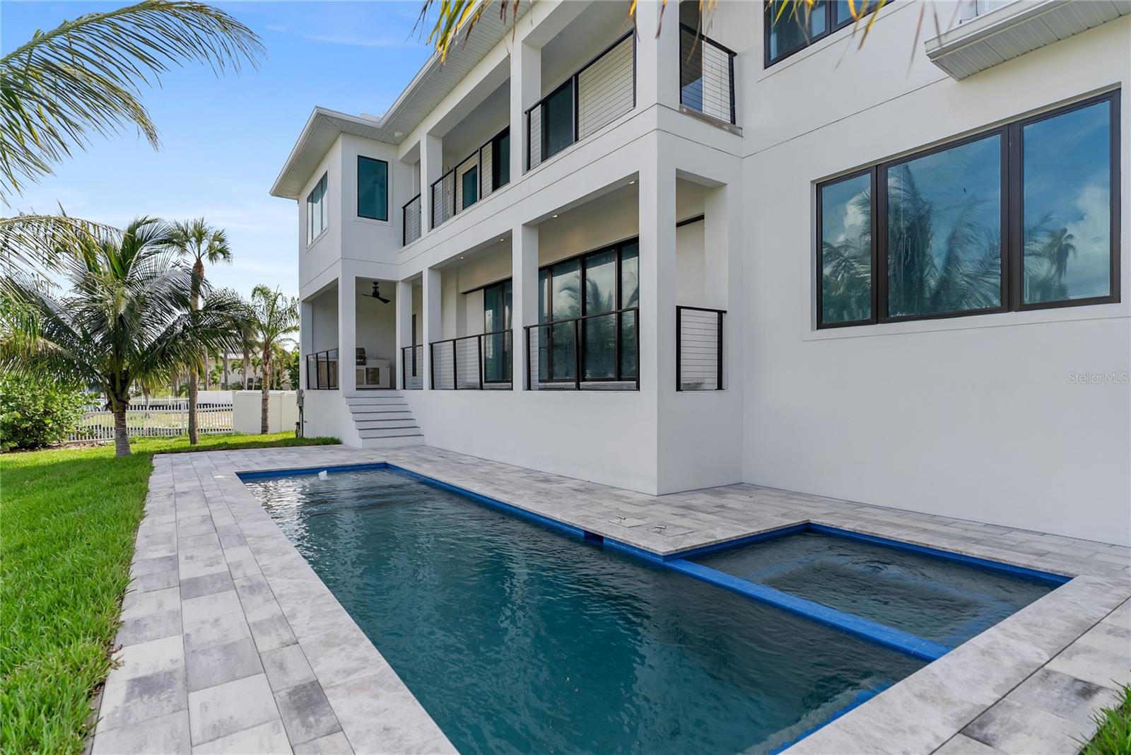 A4661312 Property Photo