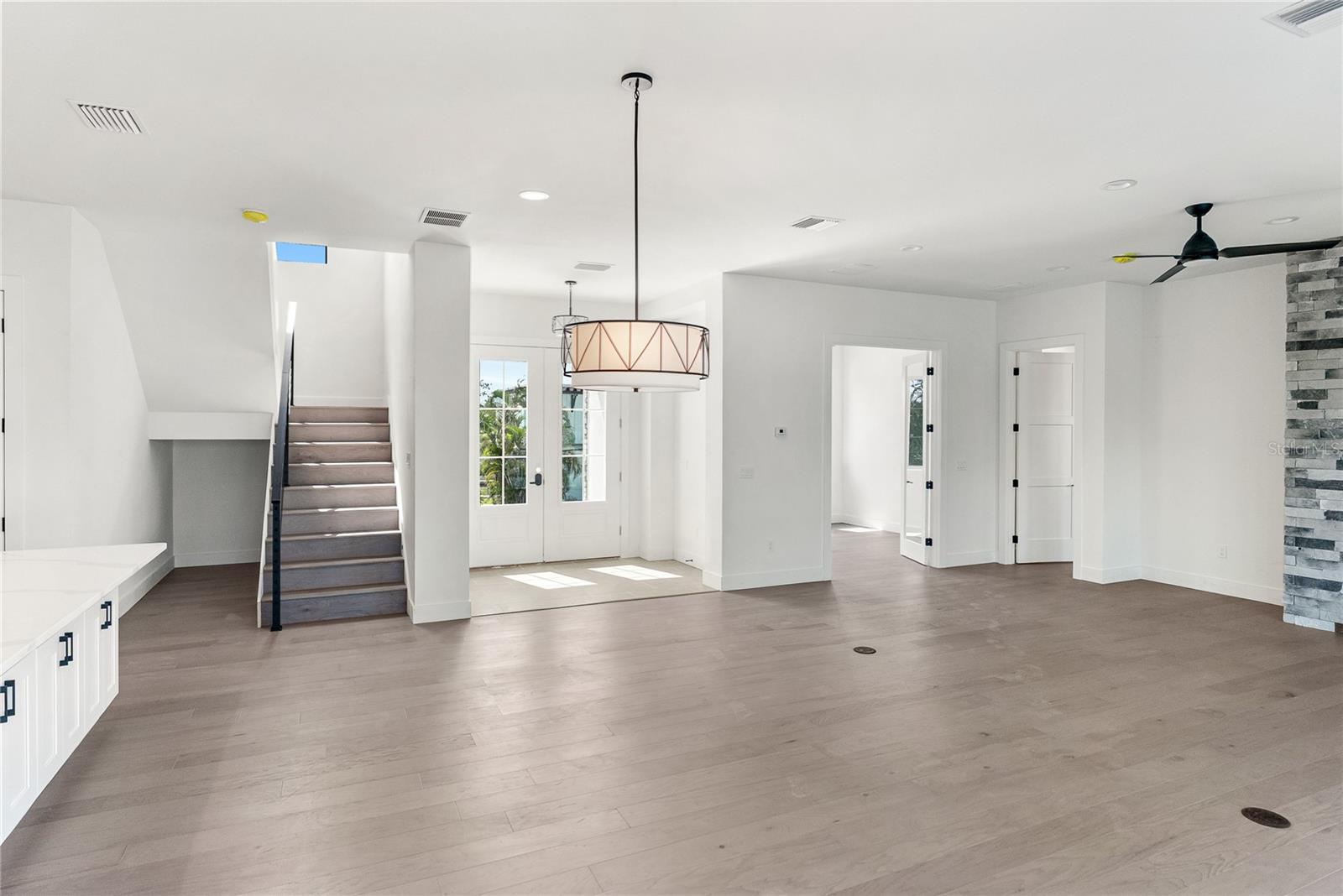 A4661312 Property Photo