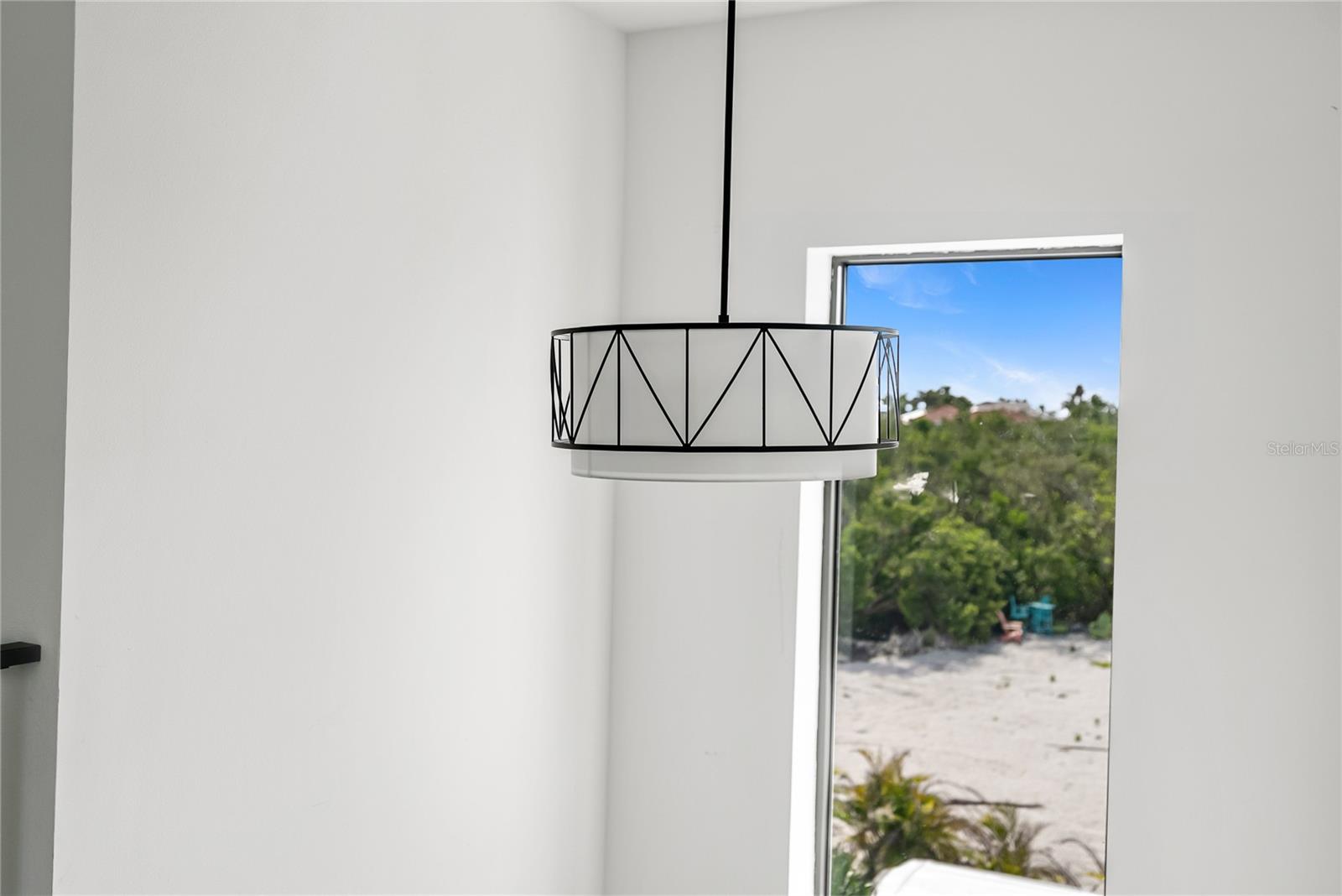 A4661312 Property Photo