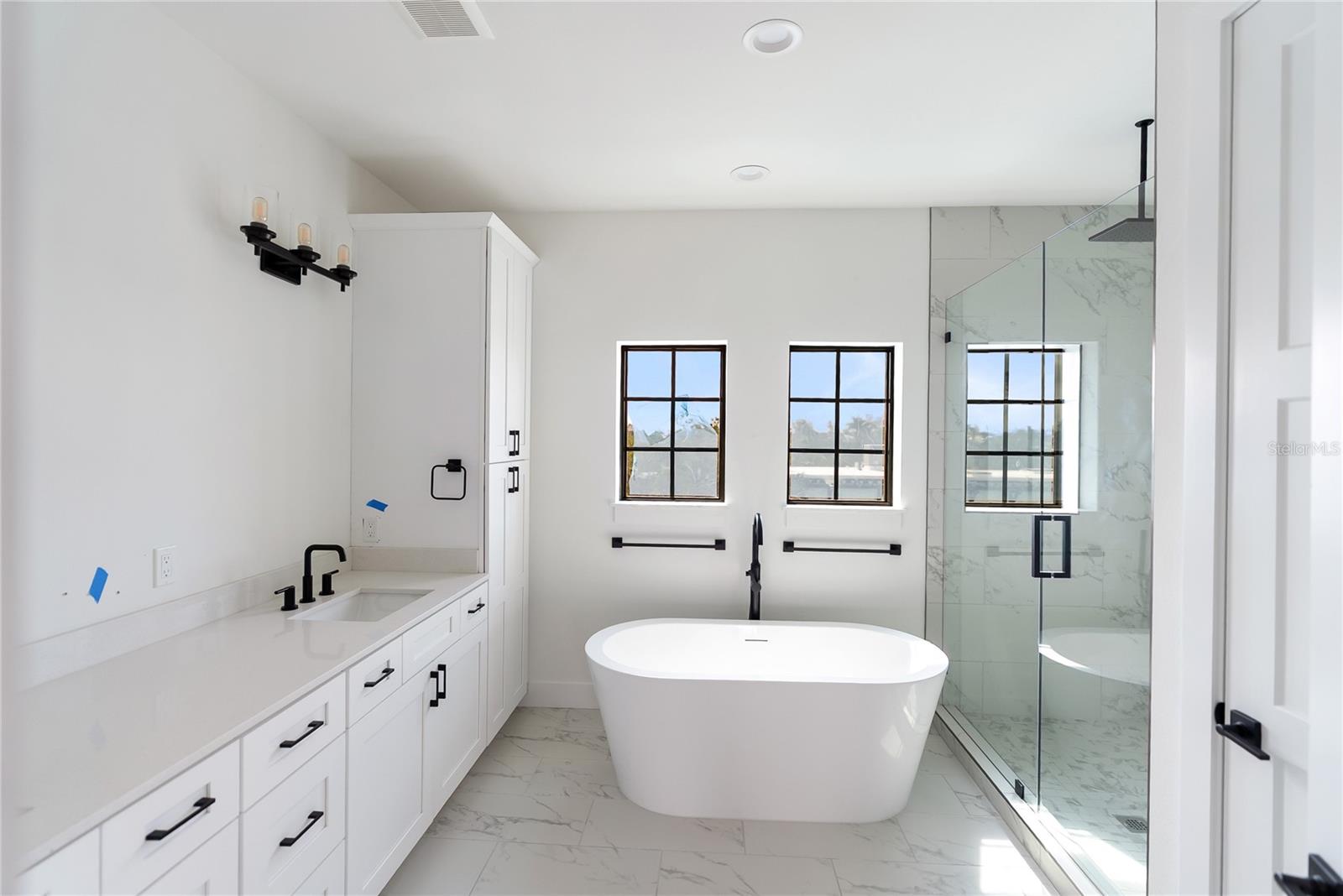 A4661312 Property Photo