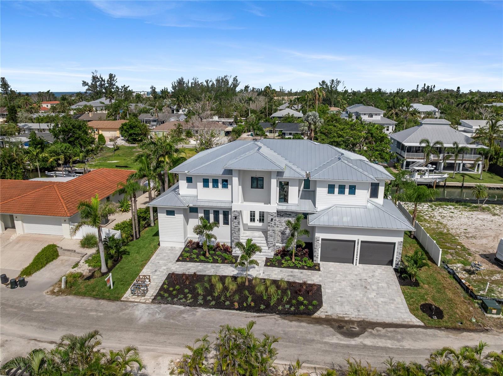 A4661312 Property Photo