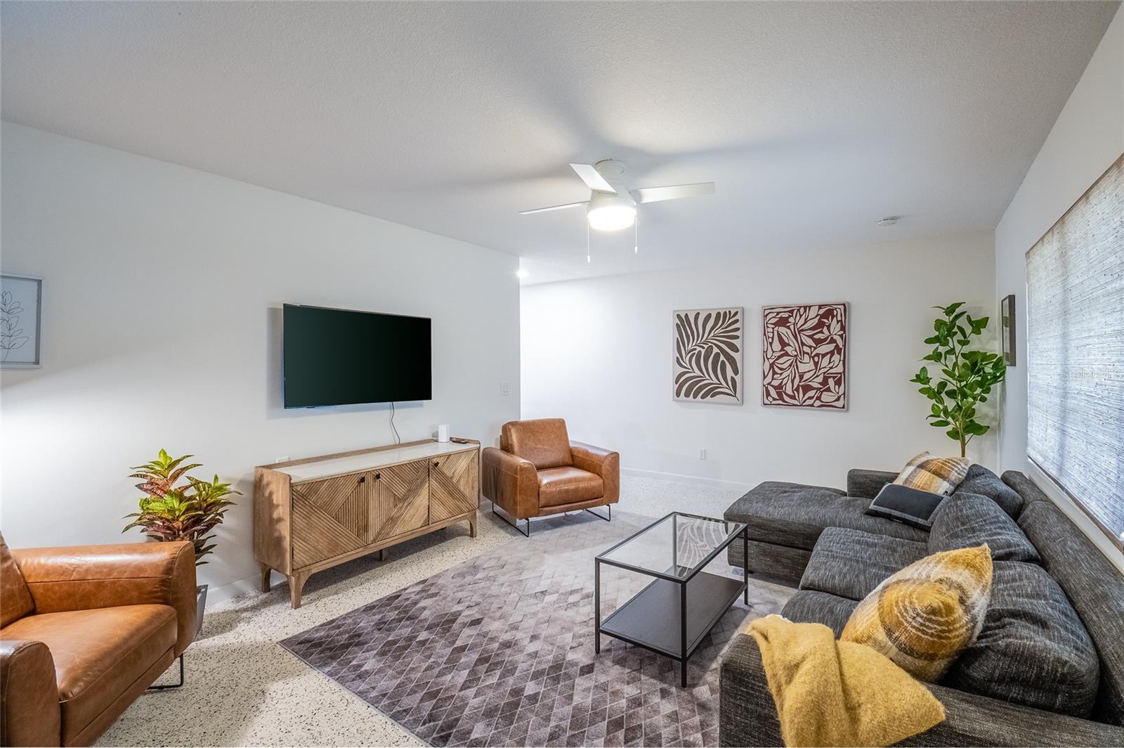 725 S WILSON AVE, LAKELAND, FL, 33801