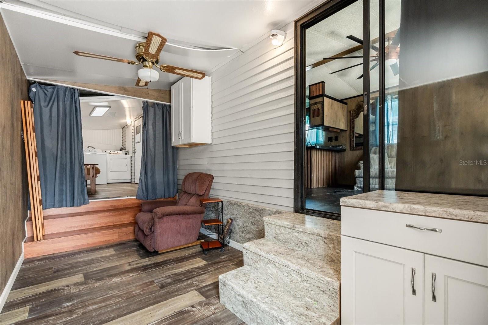 O6334024 Property Photo