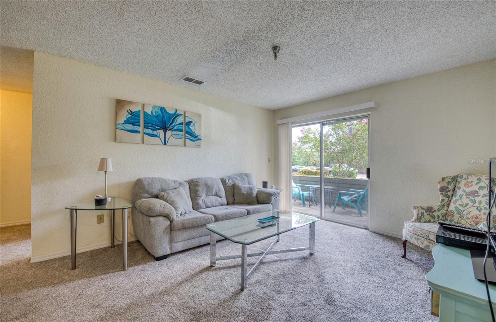 TB8415207 Property Photo