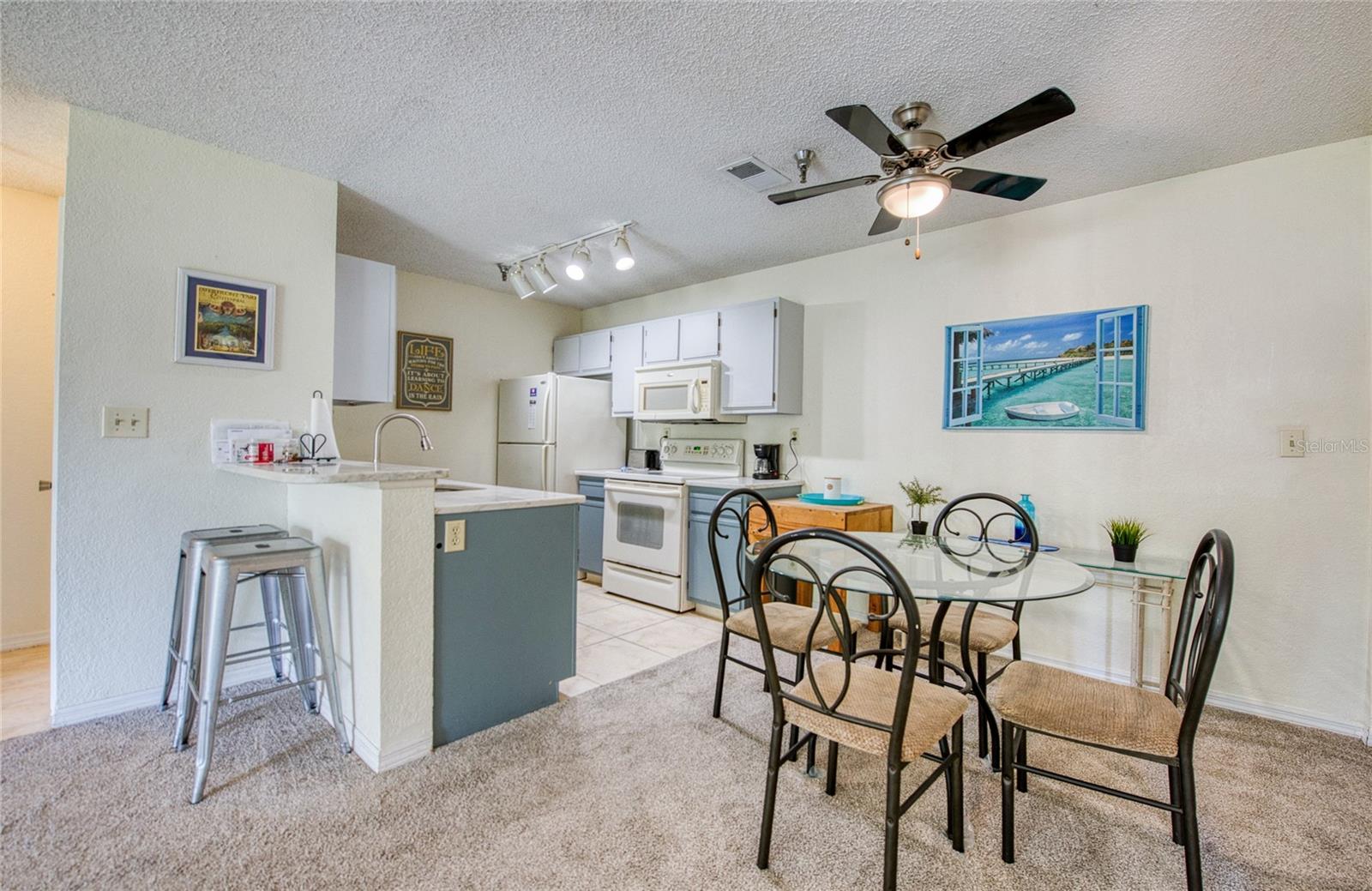 TB8415207 Property Photo