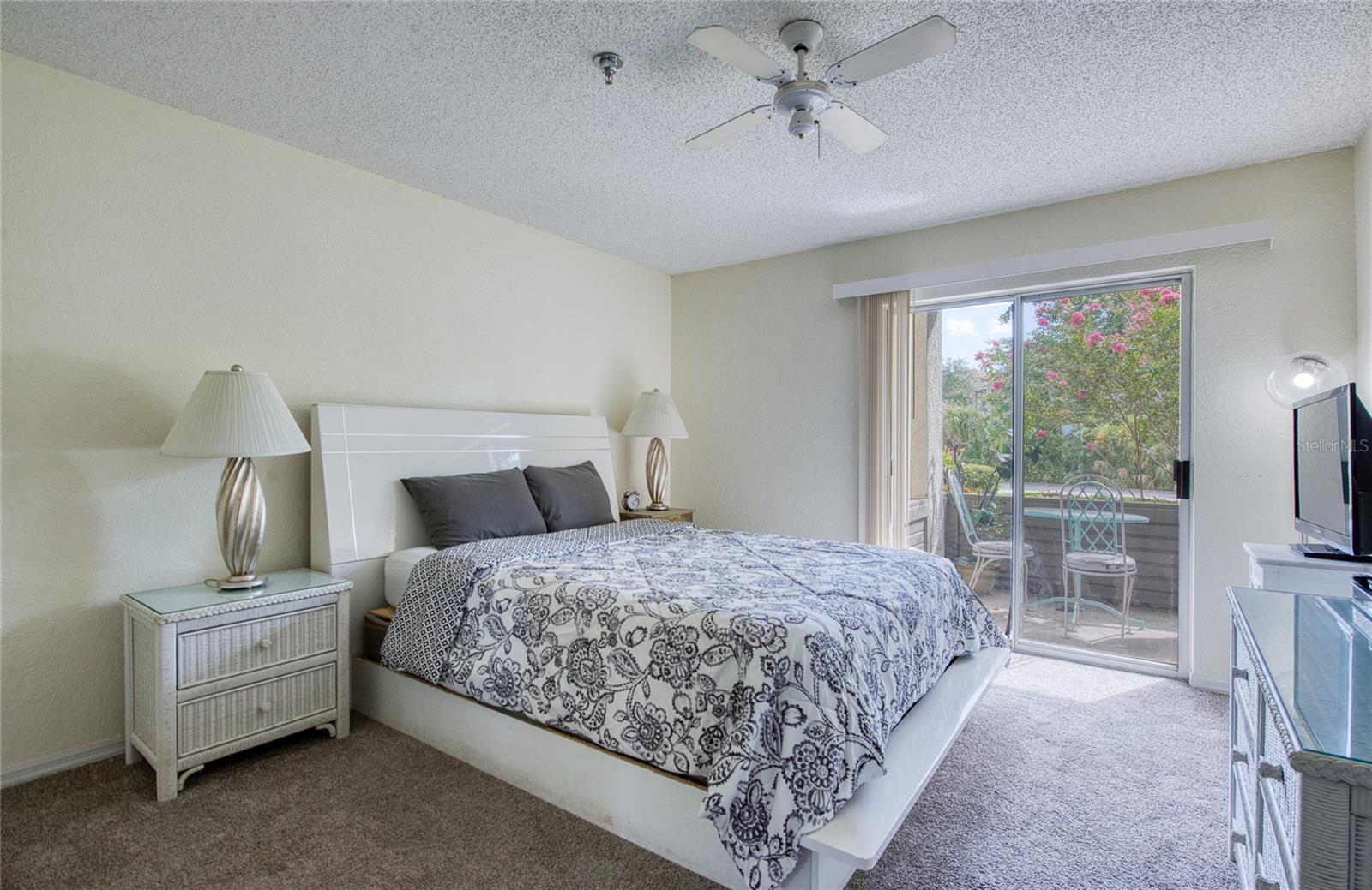 TB8415207 Property Photo