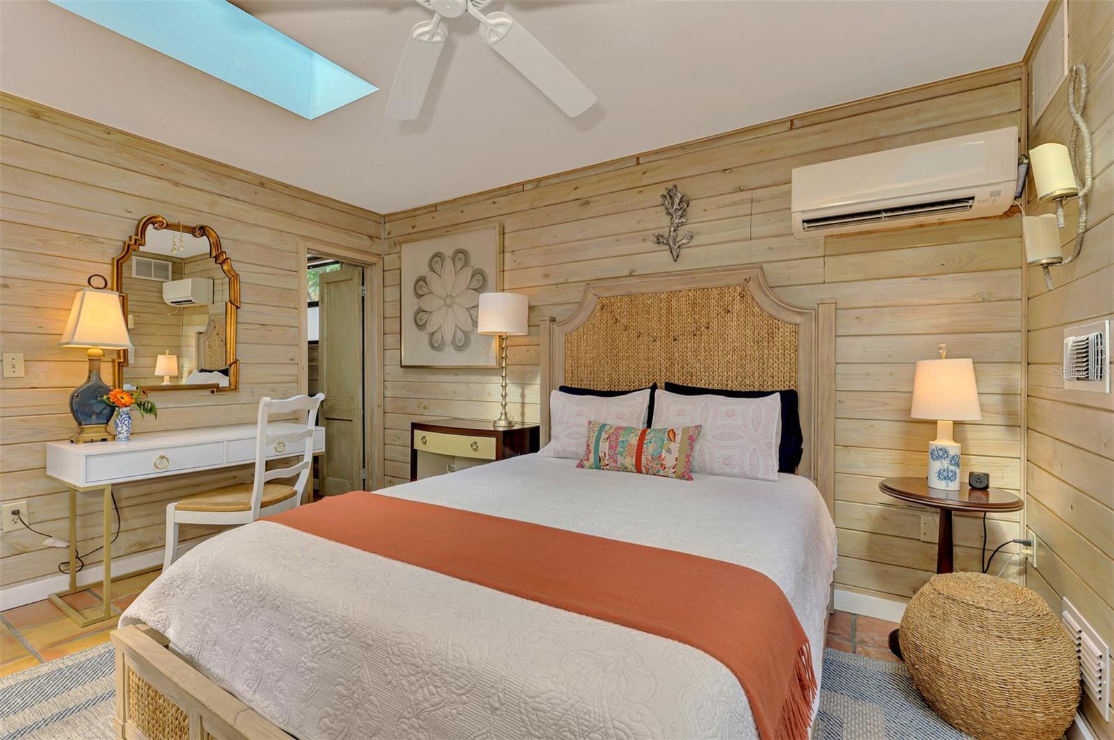 3838 FLORES AVE, SARASOTA, FL, 34239