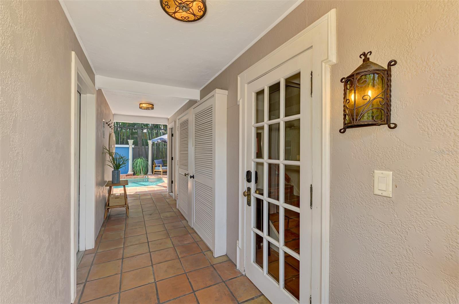 3838 FLORES AVE, SARASOTA, FL, 34239