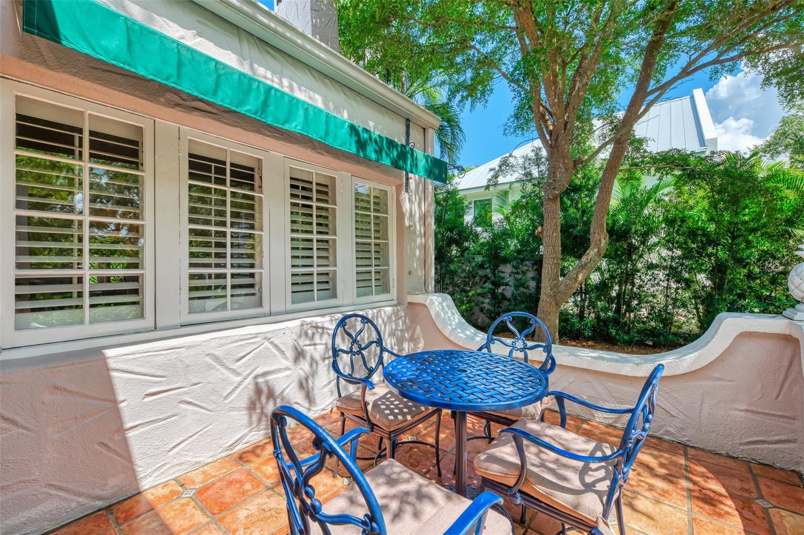 3838 FLORES AVE, SARASOTA, FL, 34239