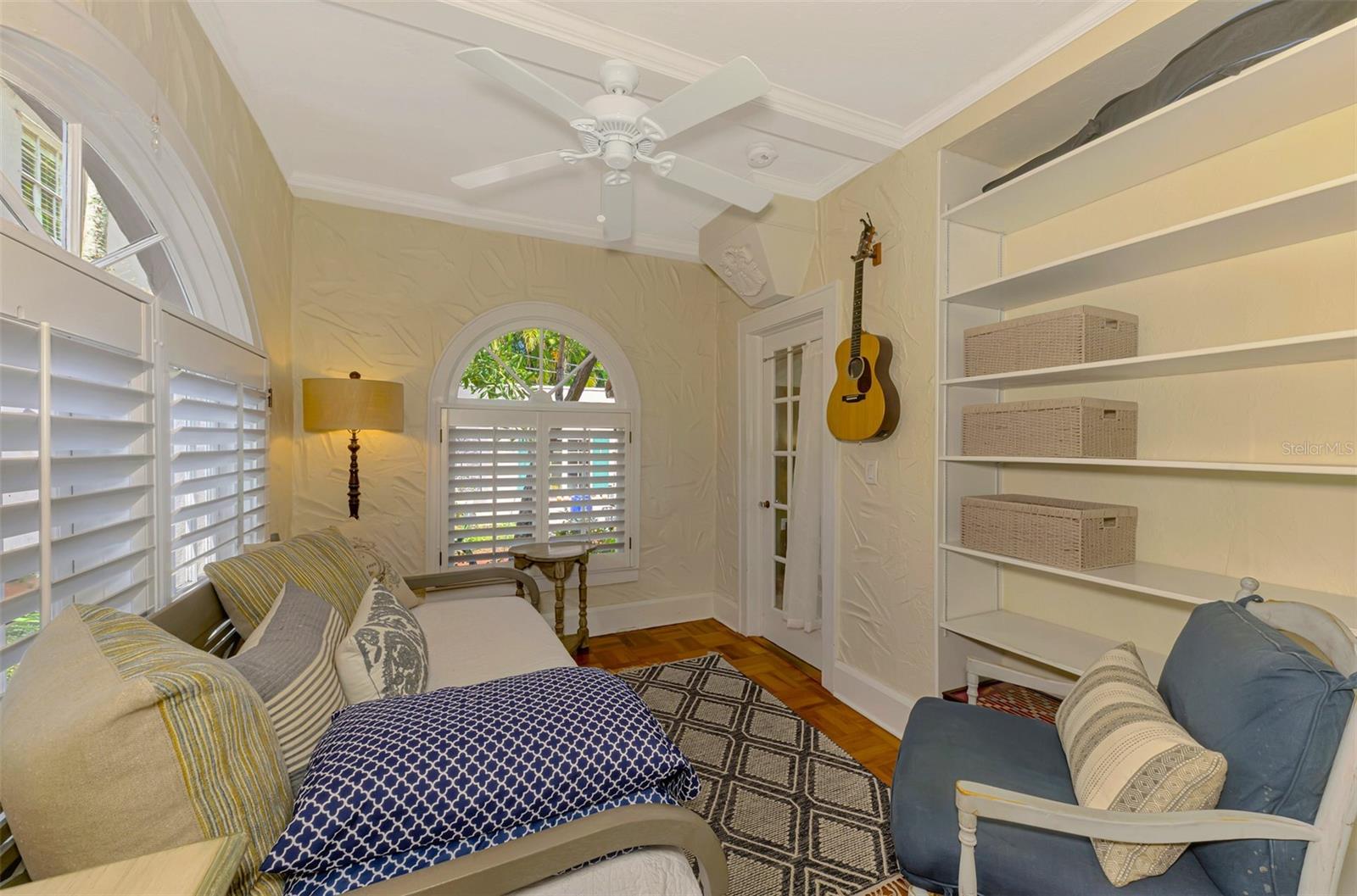 3838 FLORES AVE, SARASOTA, FL, 34239