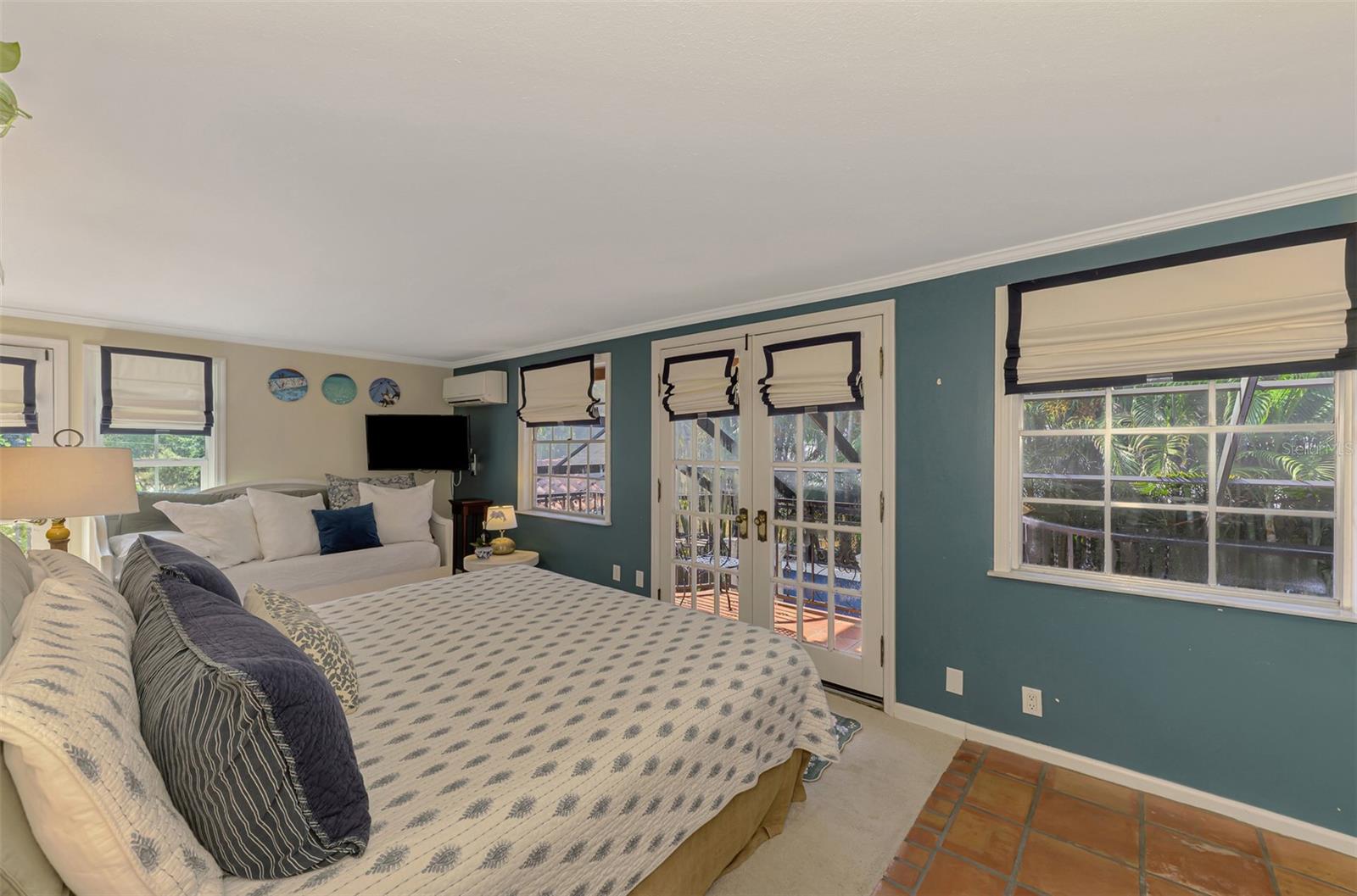 3838 FLORES AVE, SARASOTA, FL, 34239