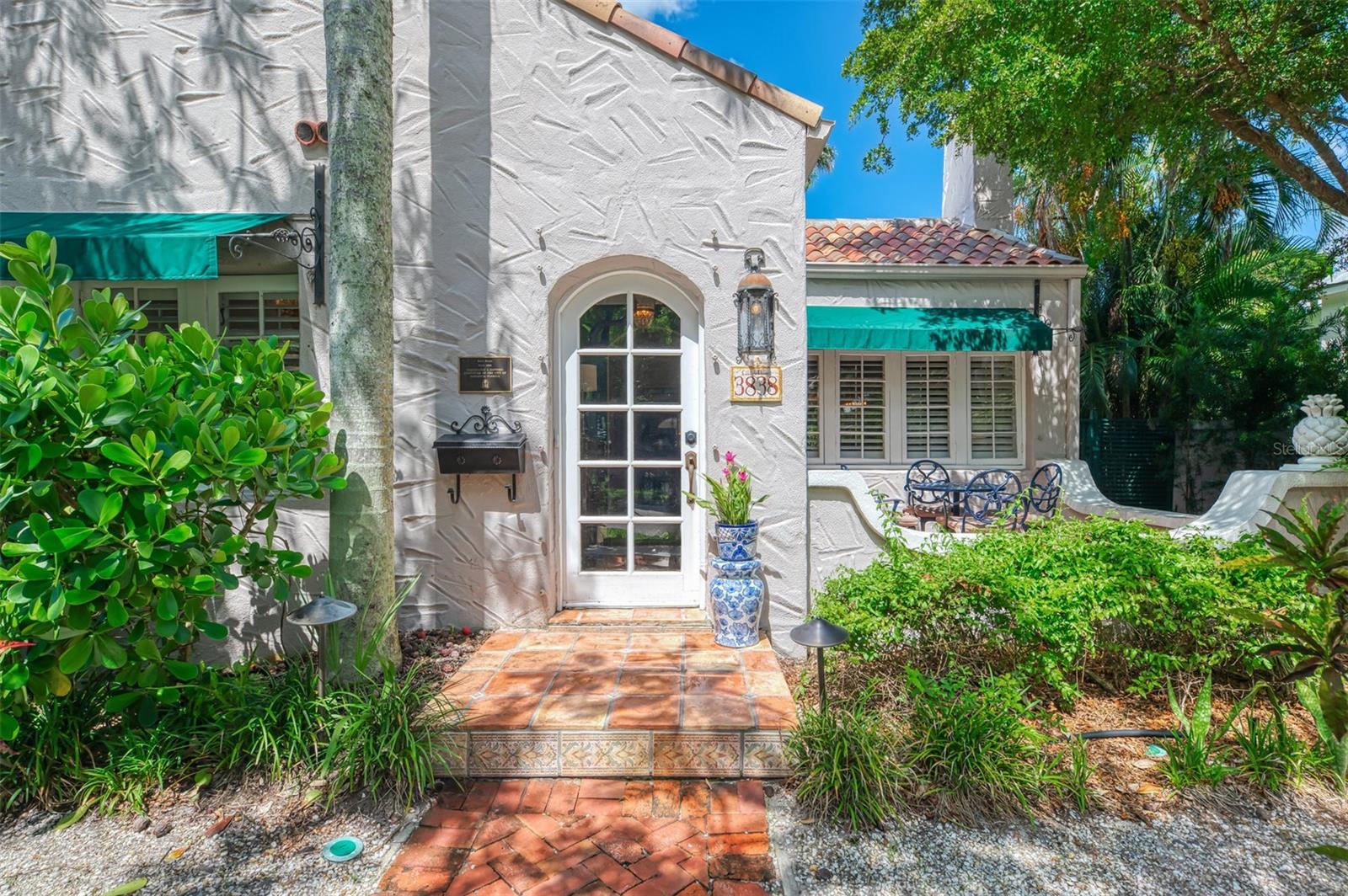 3838 FLORES AVE, SARASOTA, FL, 34239