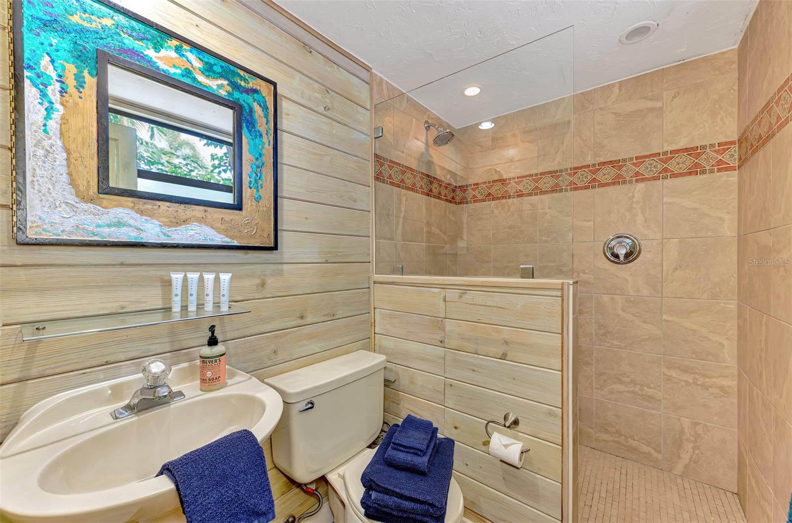 3838 FLORES AVE, SARASOTA, FL, 34239