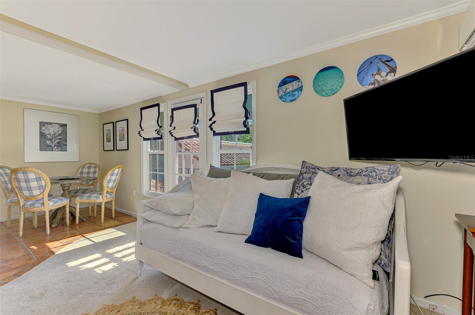 3838 FLORES AVE, SARASOTA, FL, 34239