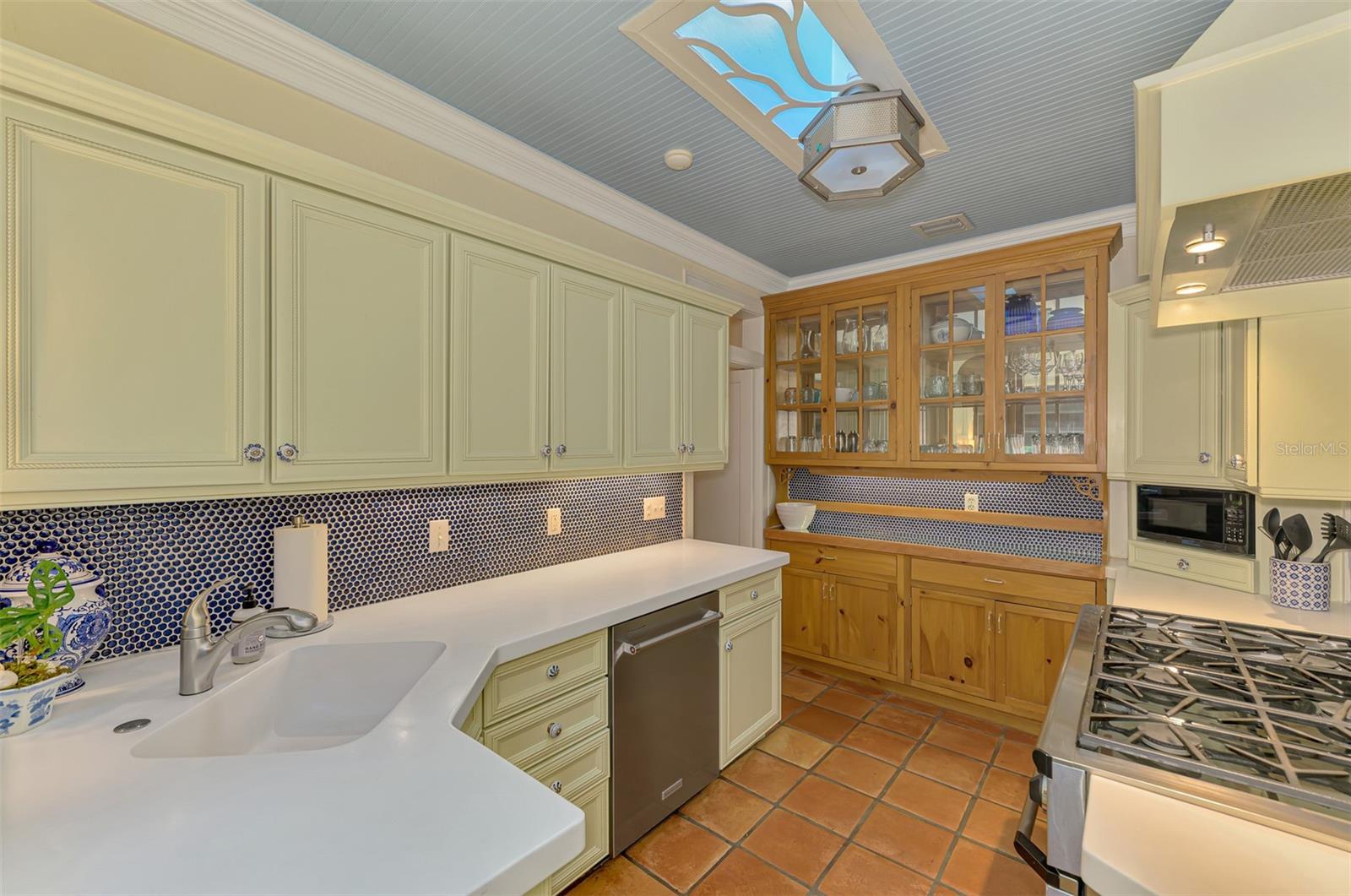 3838 FLORES AVE, SARASOTA, FL, 34239