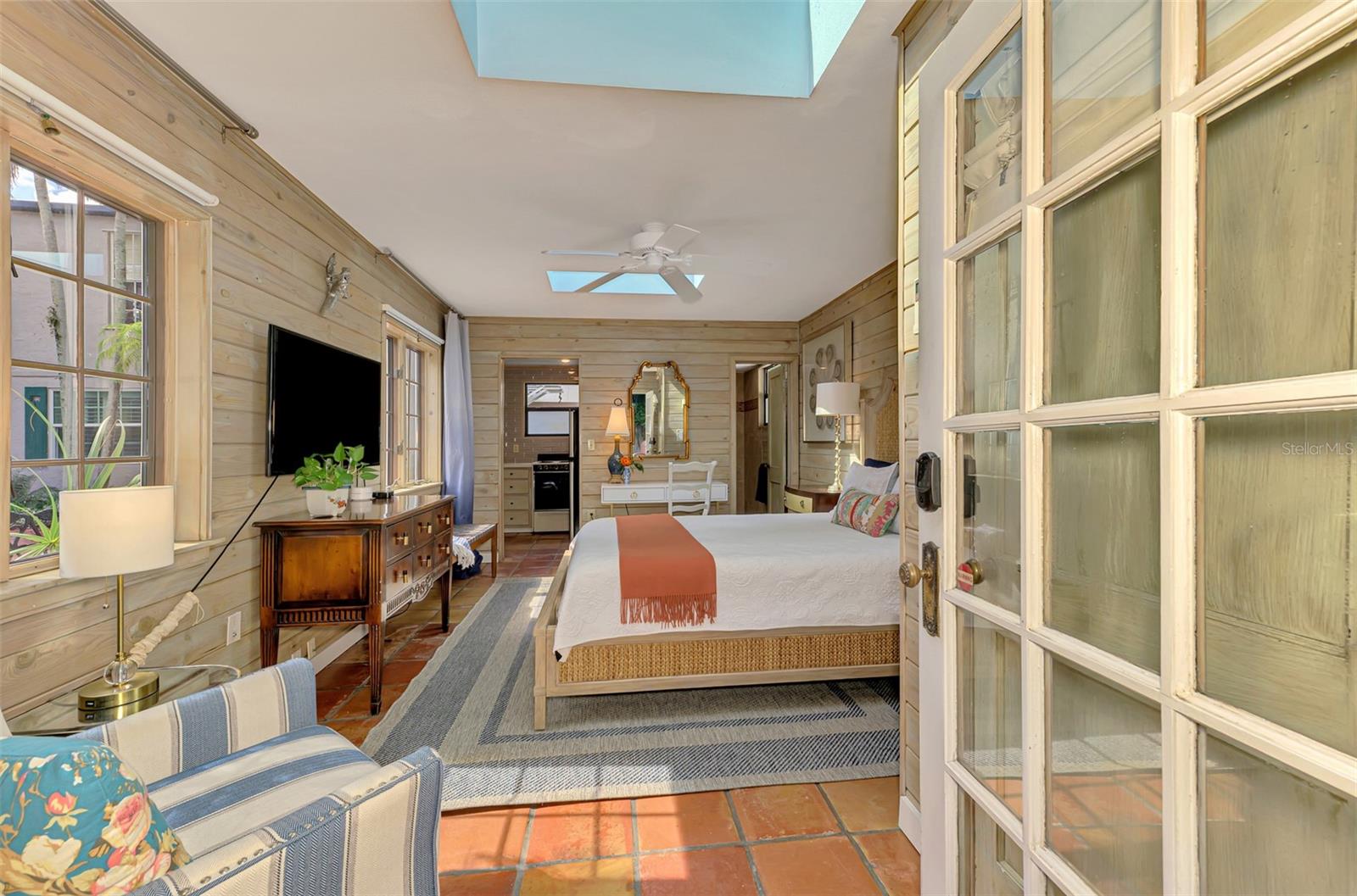 3838 FLORES AVE, SARASOTA, FL, 34239