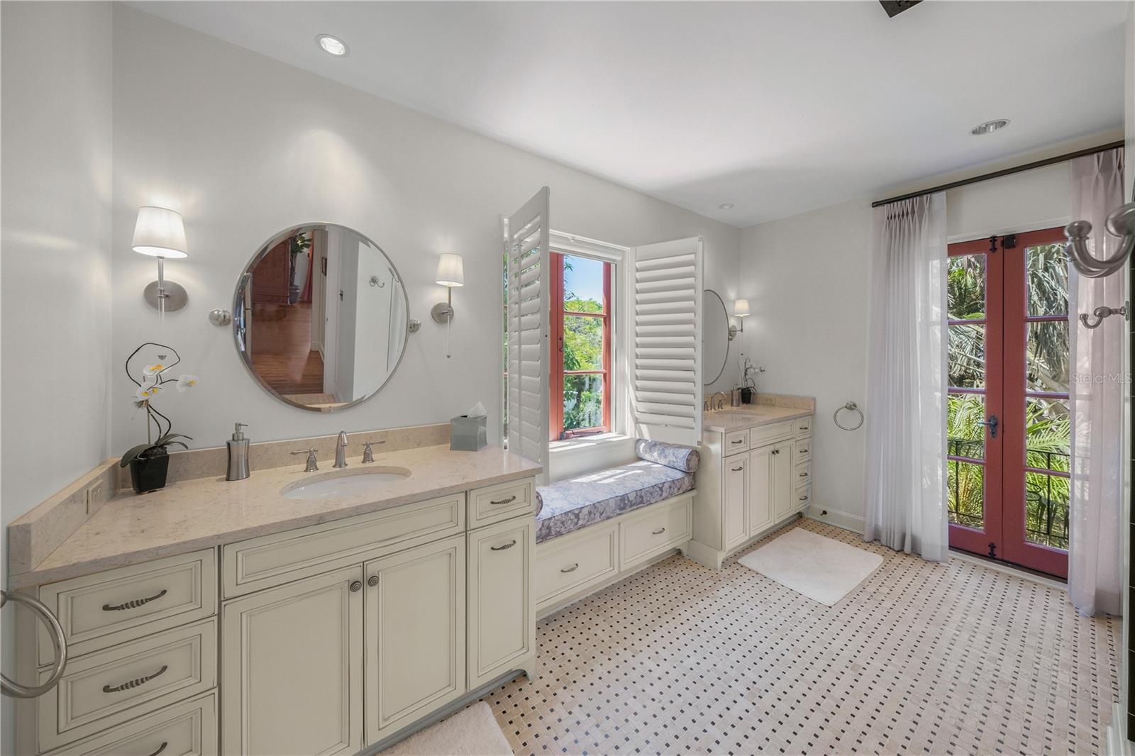 A4661401 Property Photo