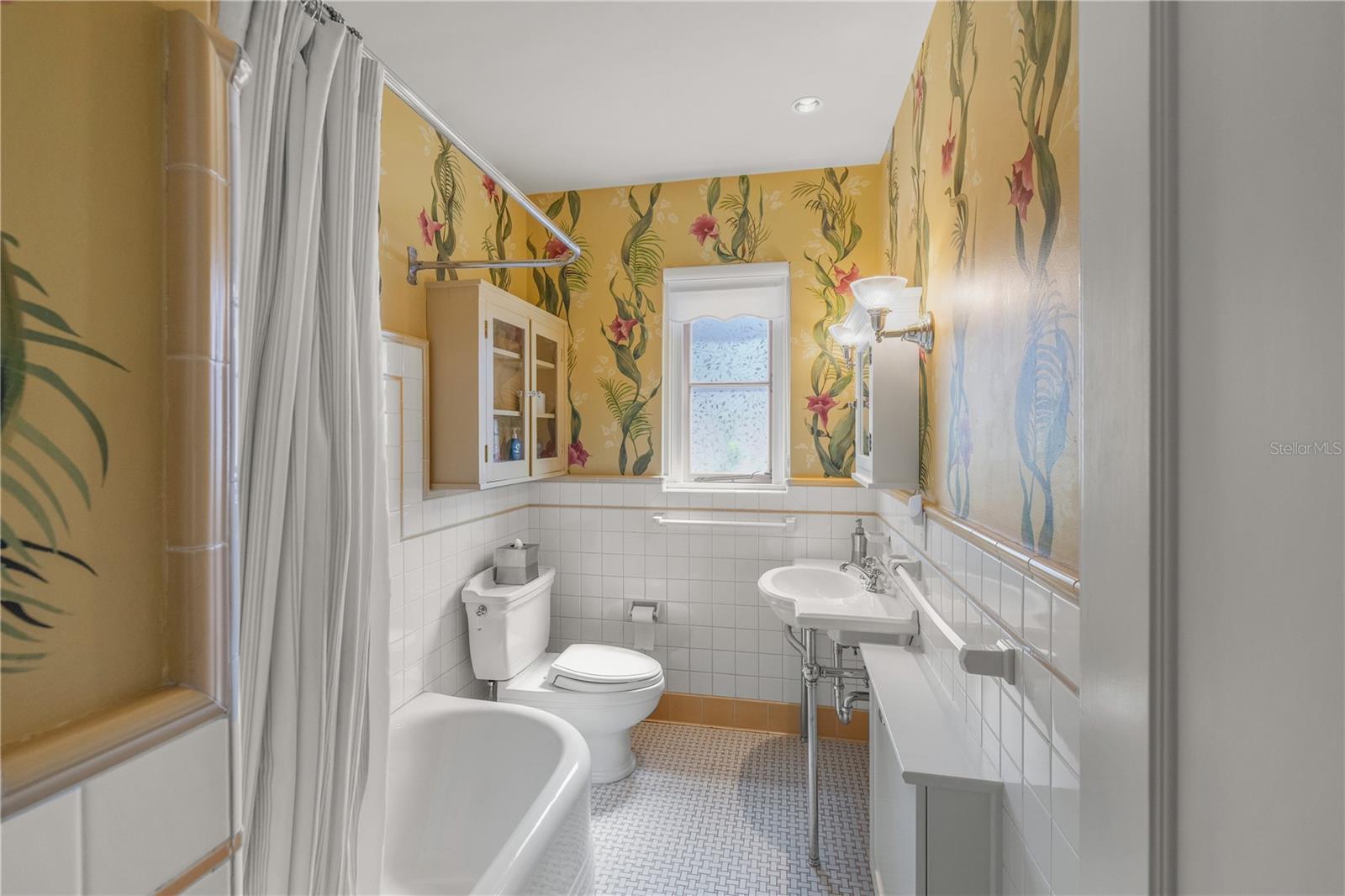 A4661401 Property Photo