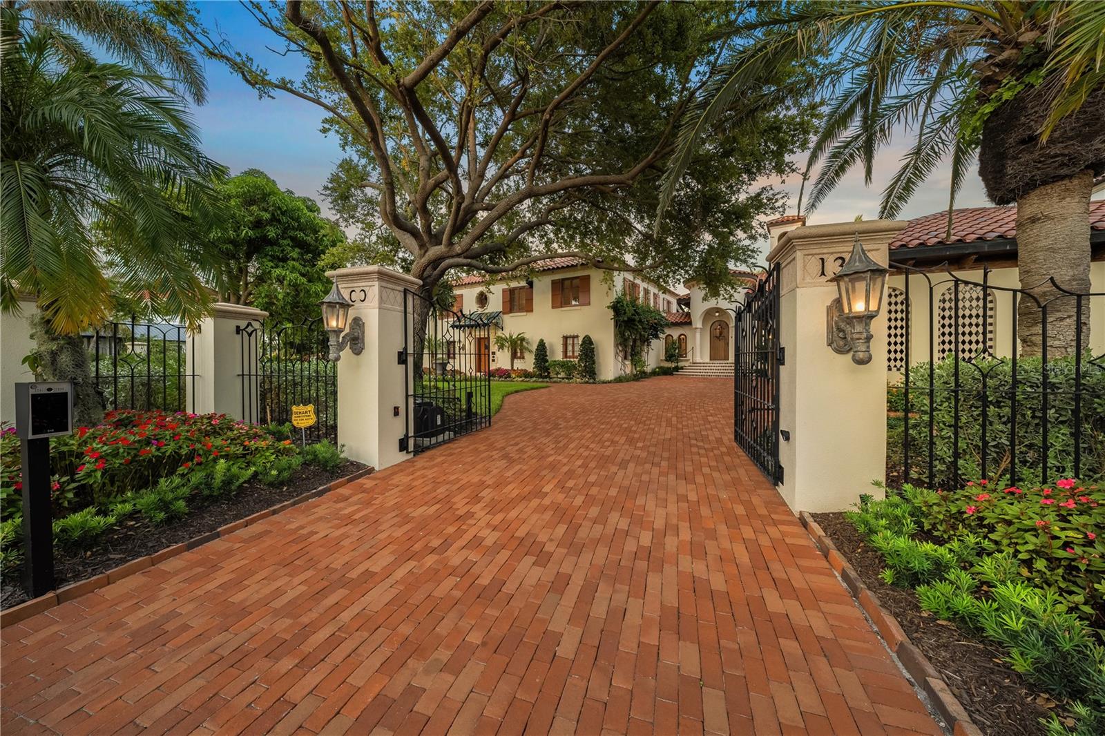 A4661401 Property Photo