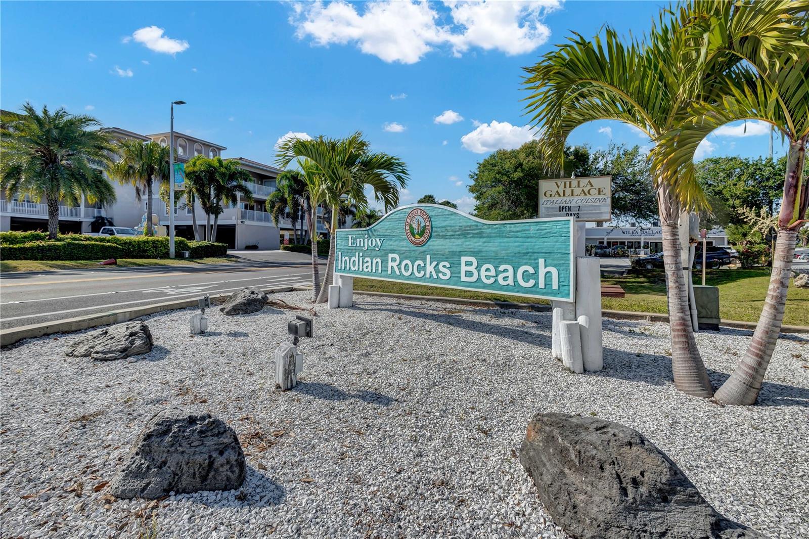44 GULF BLVD #204, INDIAN ROCKS BEACH, FL, 33785