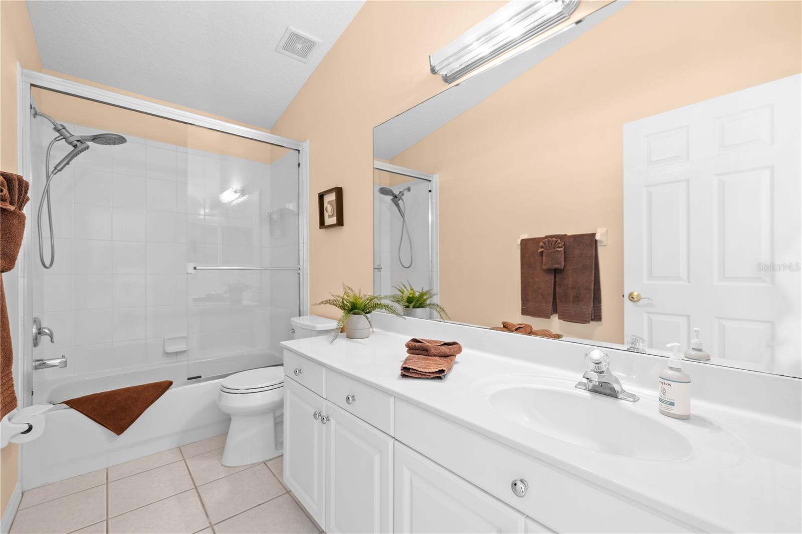 44 GULF BLVD #204, INDIAN ROCKS BEACH, FL, 33785