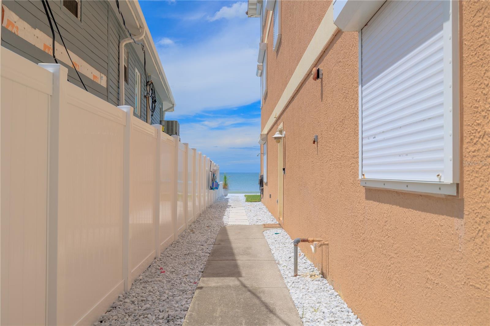 44 GULF BLVD #204, INDIAN ROCKS BEACH, FL, 33785